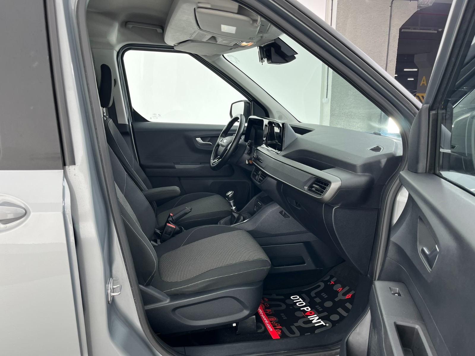 Ford Tourneo Courier Kombi 1.5 EcoBlue Deluxe - 2024 - Detay