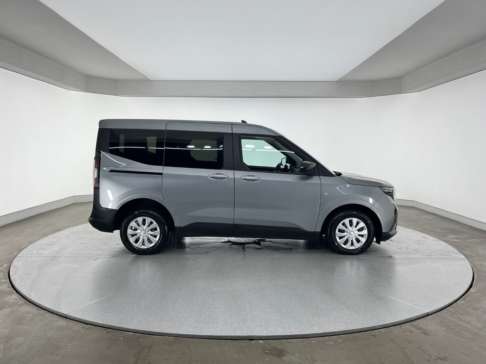 Ford Tourneo Courier Kombi 1.5 EcoBlue Deluxe - 2024 - Detay