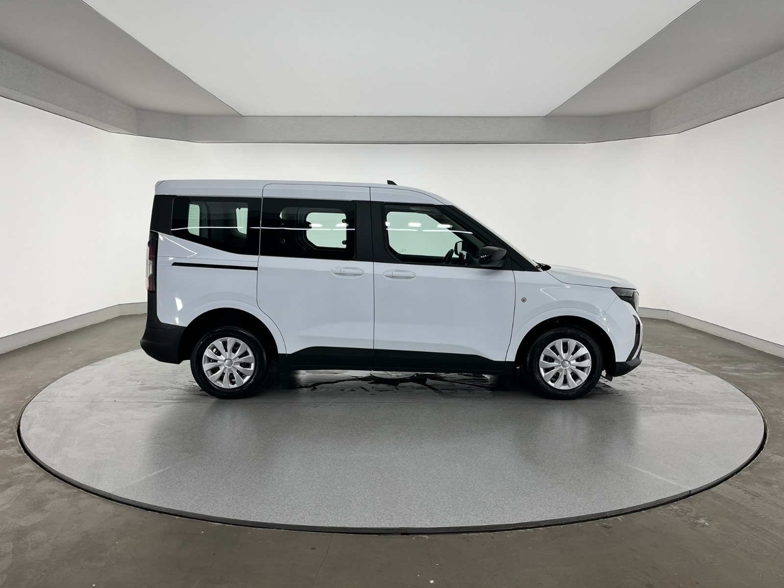 Ford Tourneo Courier Kombi 1.5 EcoBlue Deluxe - 2024 - Detay