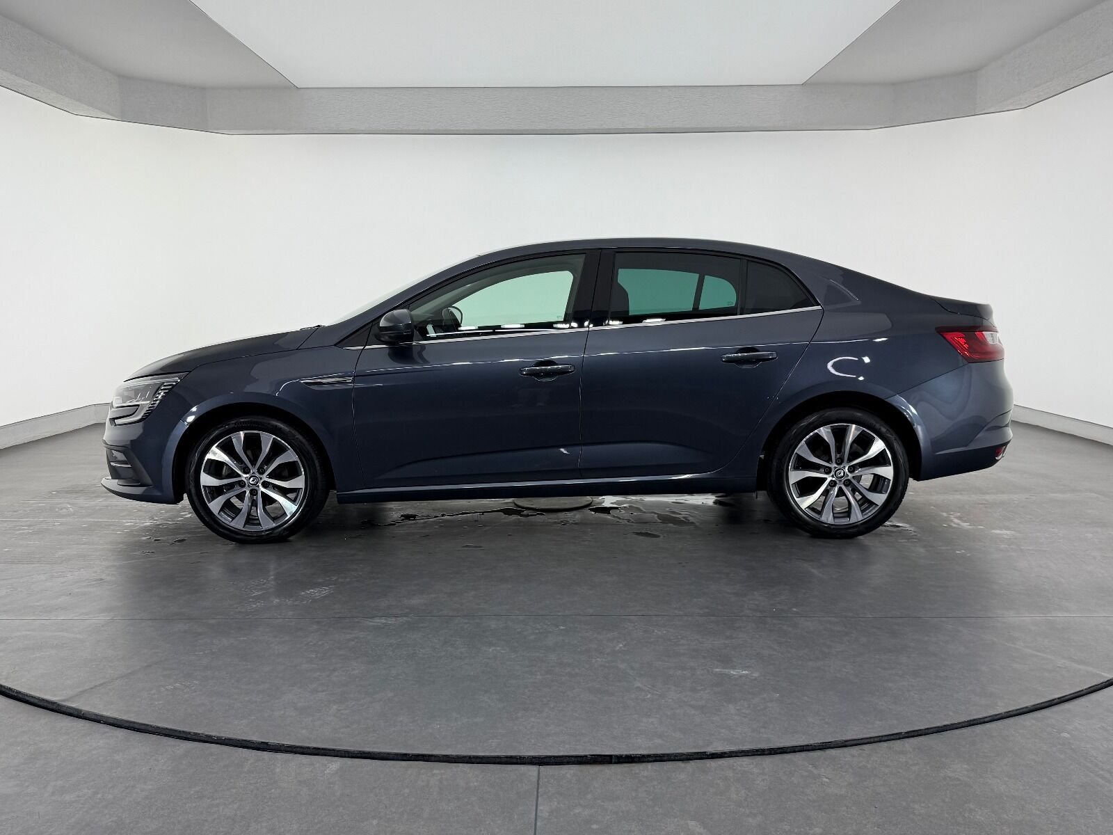 Renault Megane Sedan 1.5 BluedCi Icon EDC - 2024 - Detay