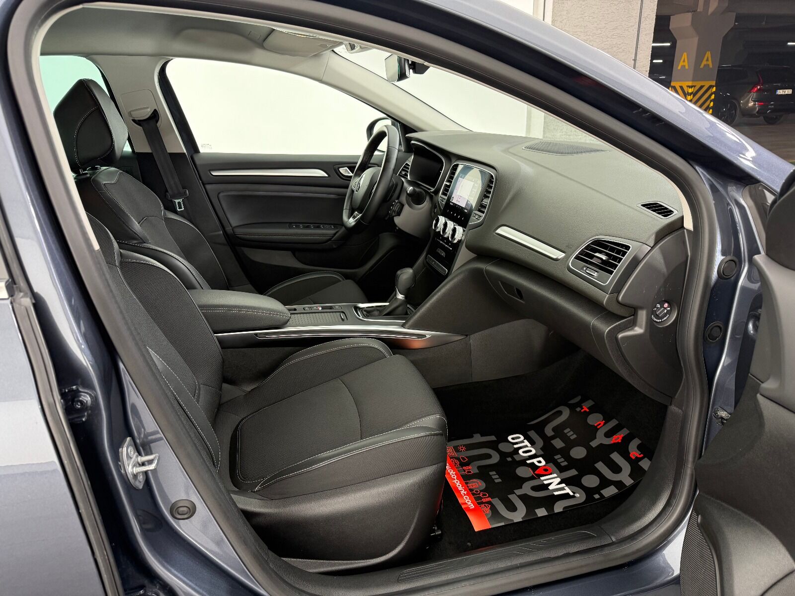 Renault Megane Sedan 1.5 BluedCi Icon EDC - 2024 - Detay