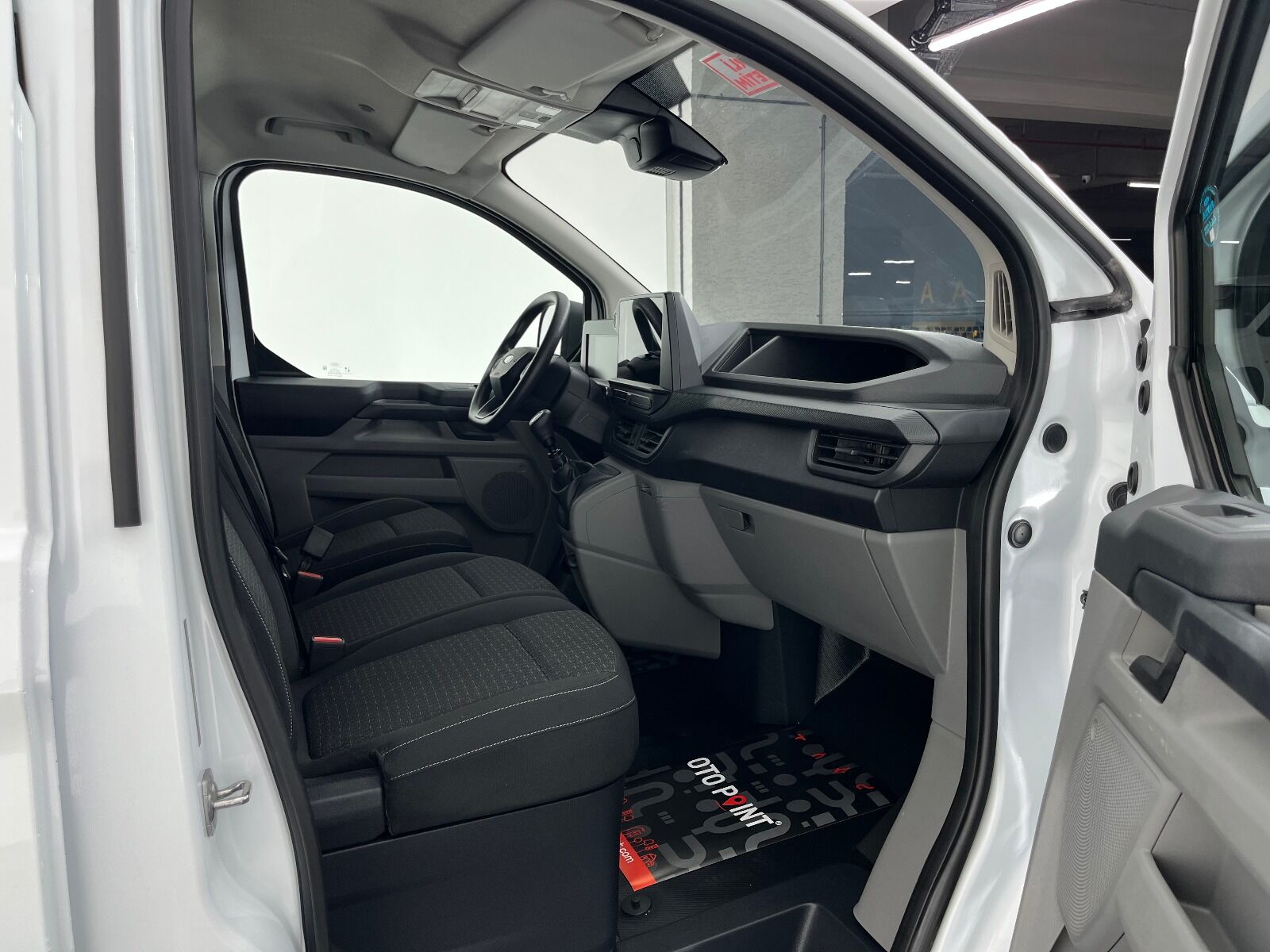Ford Transit Custom 2.0 EcoBlue TDCi UPG 320 S Trend - 2023 - Detay