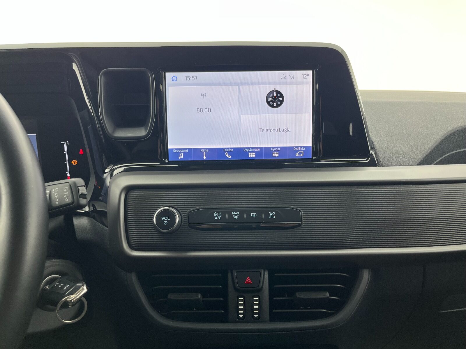 Ford Tourneo Courier Kombi 1.5 EcoBlue Deluxe - 2024 - Detay