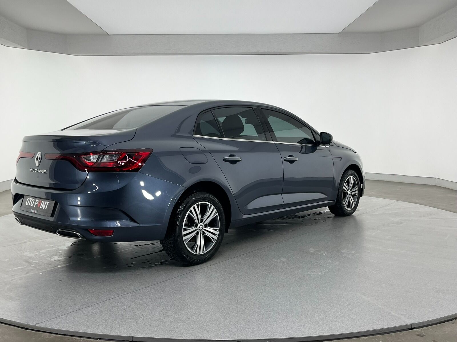 Renault Megane Sedan 1.3 TCe Touch EDC - 2024 - Detay