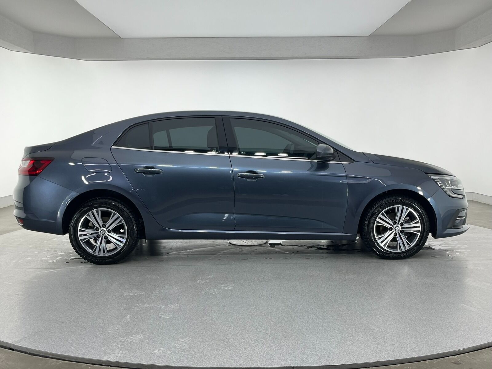 Renault Megane Sedan 1.3 TCe Touch EDC - 2024 - Detay