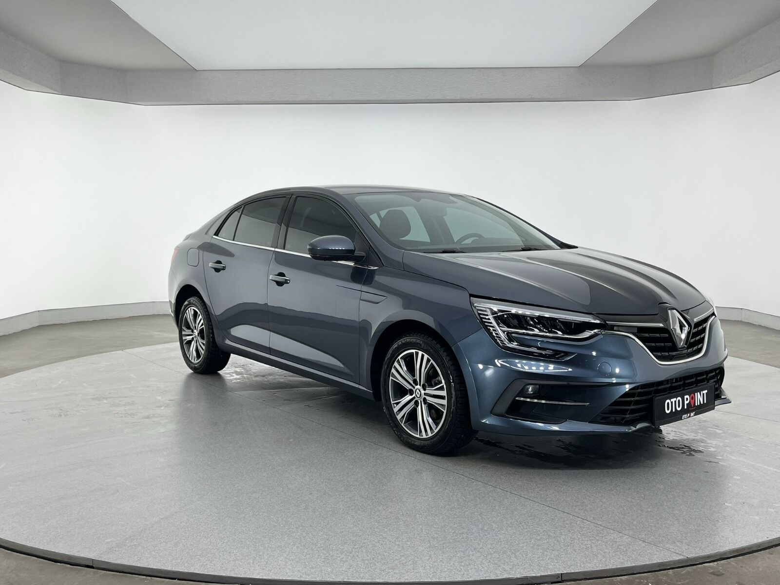 Renault Megane Sedan 1.3 TCe Touch EDC - 2024 - Detay