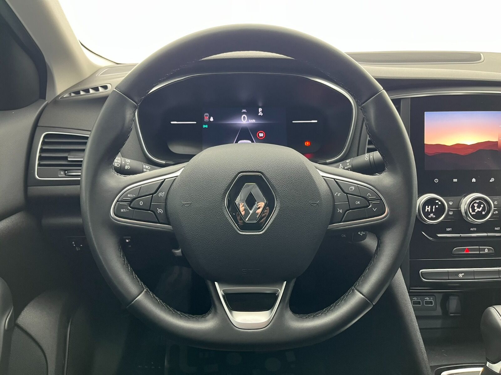 Renault Megane Sedan 1.3 TCe Touch EDC - 2024 - Detay