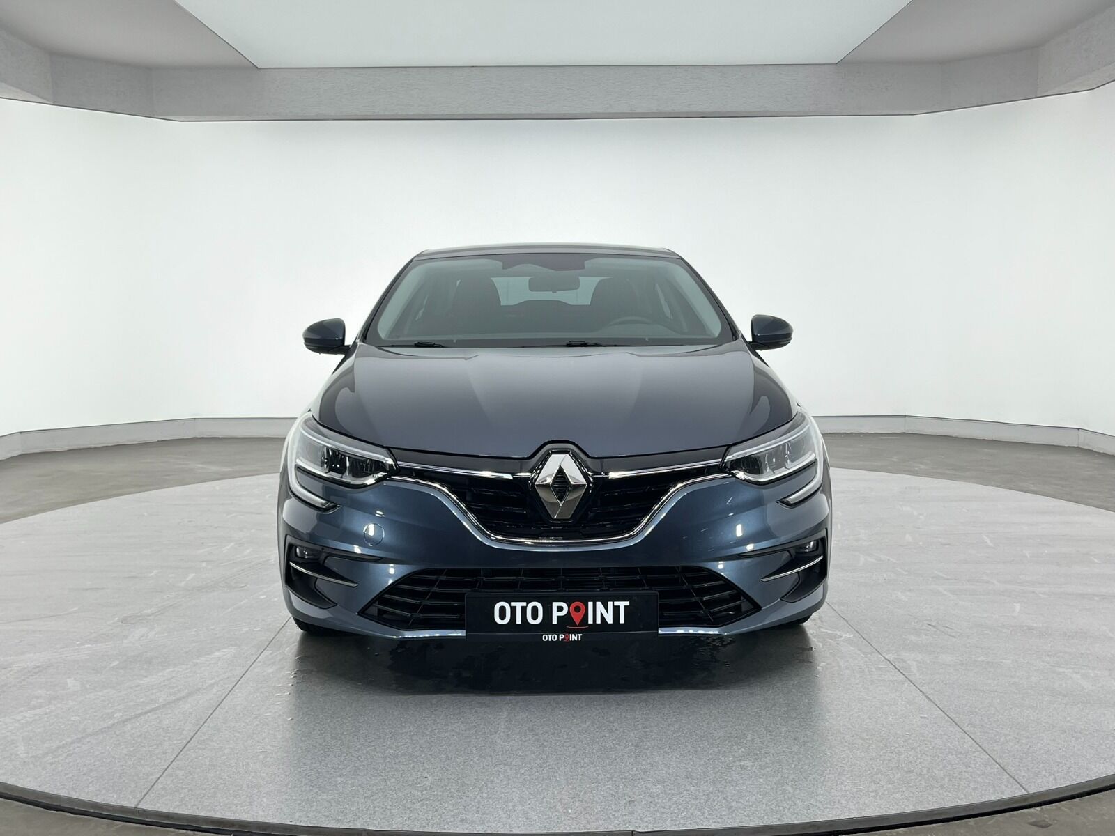 Renault Megane Sedan 1.3 TCe Touch EDC - 2024