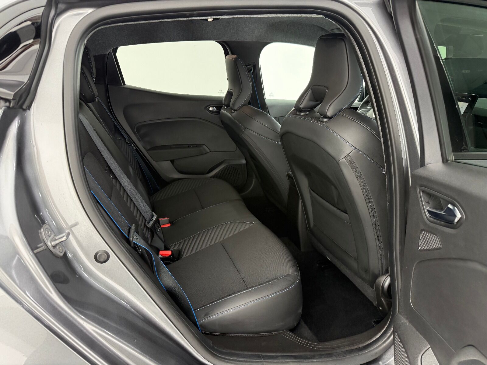 Renault Clio 1.0 TCE Techno Esprit Alpine X-Tronic - 2025 - Detay
