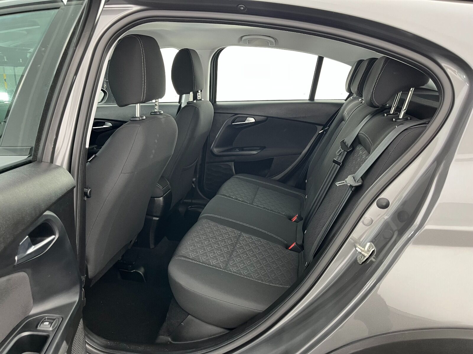 Fiat Egea Cross 1.6 MultiJet Urban GSR Traction+ DCT - 2024 - Detay