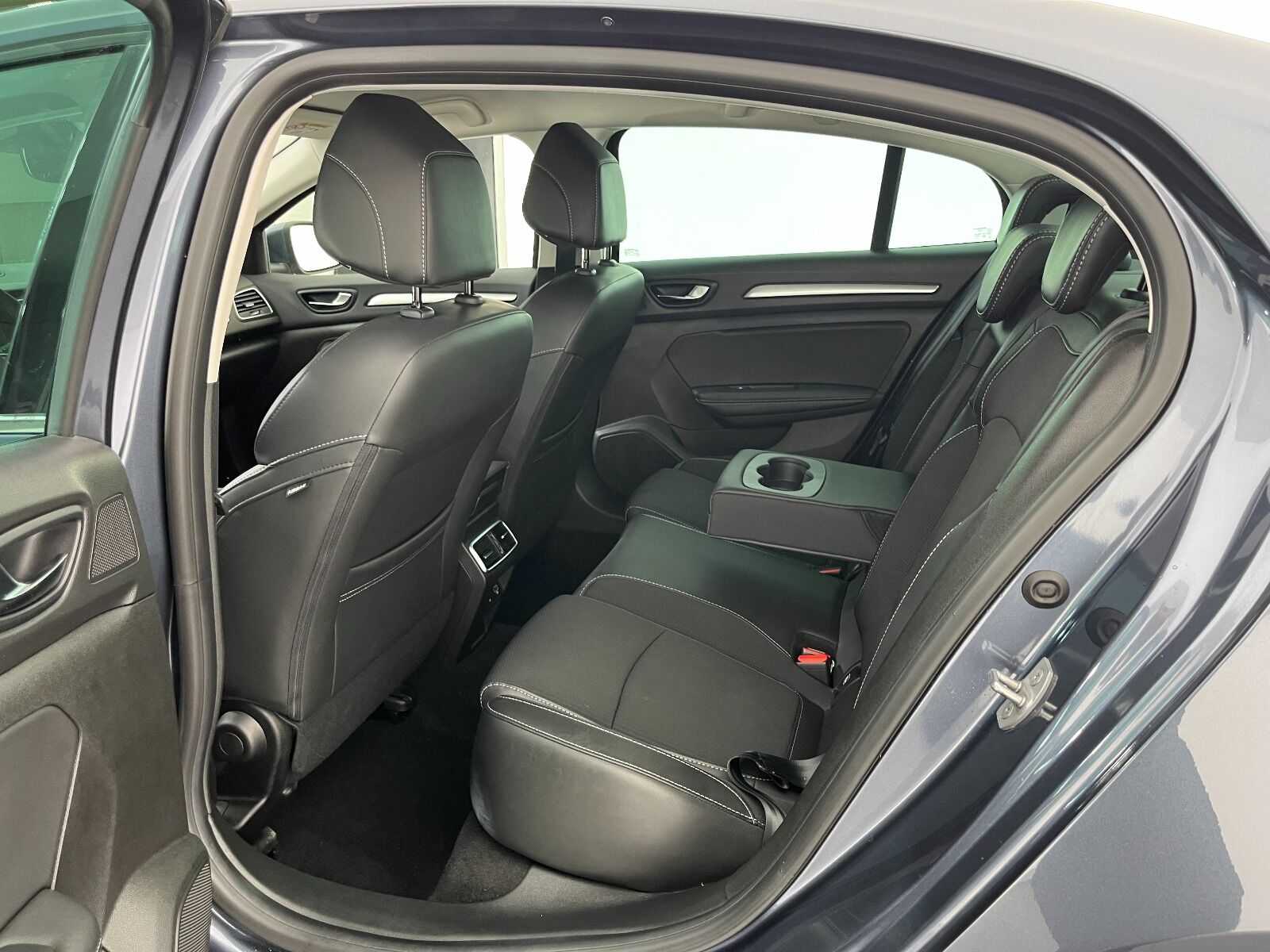 Renault Megane Sedan 1.5 Blue DCI Icon EDC - 2024 - Detay