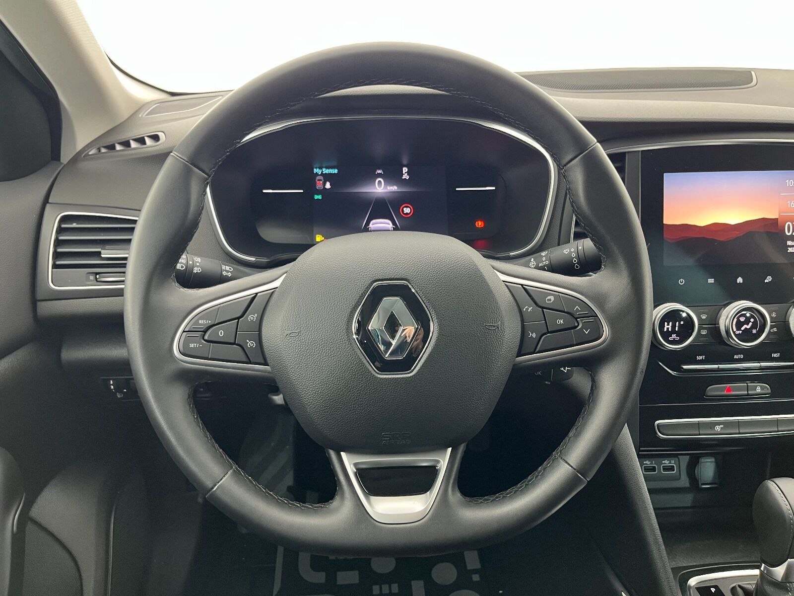 Renault Megane Sedan 1.5 Blue DCI Icon EDC - 2024 - Detay