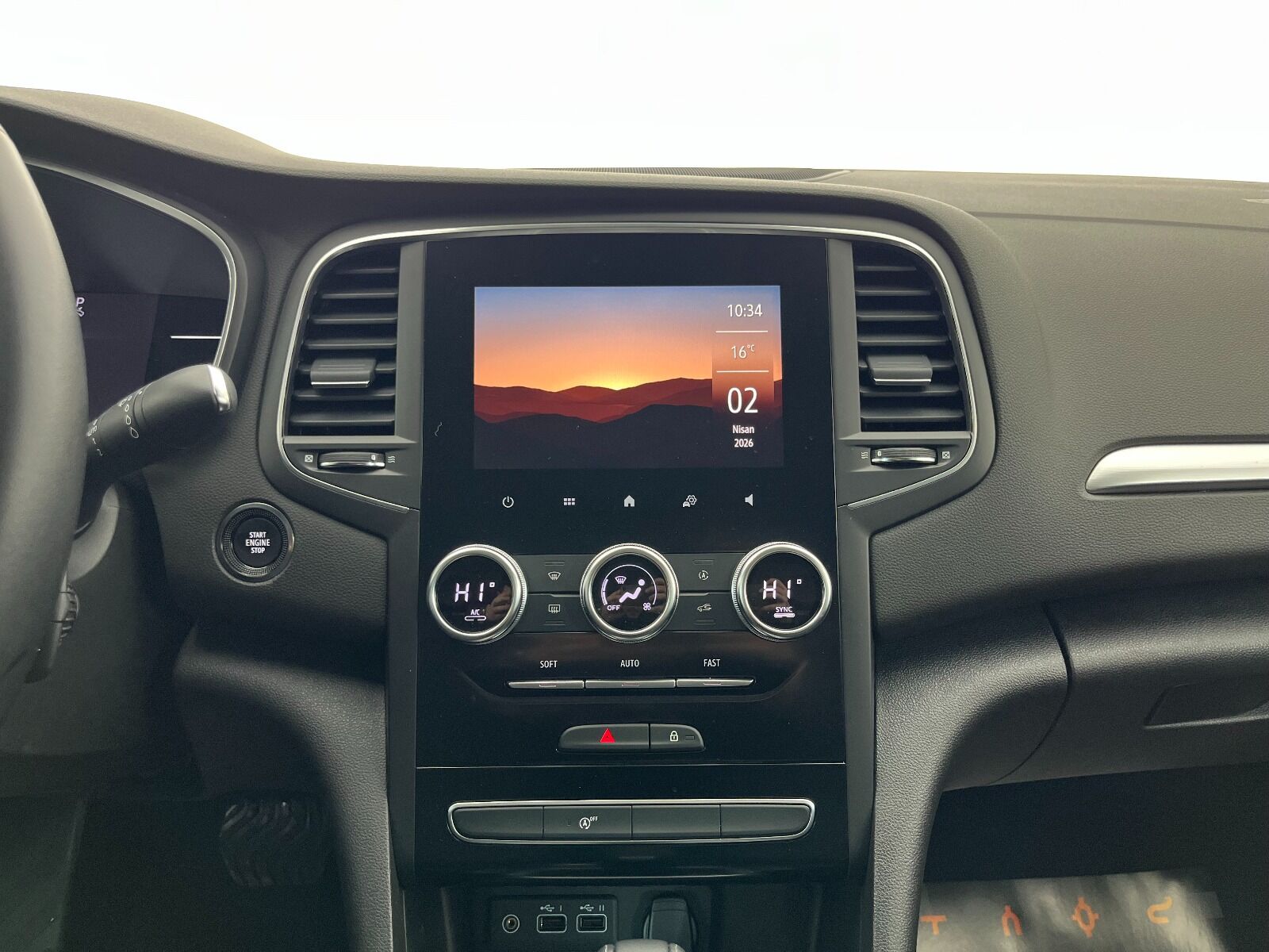 Renault Megane Sedan 1.5 Blue DCI Icon EDC - 2024 - Detay