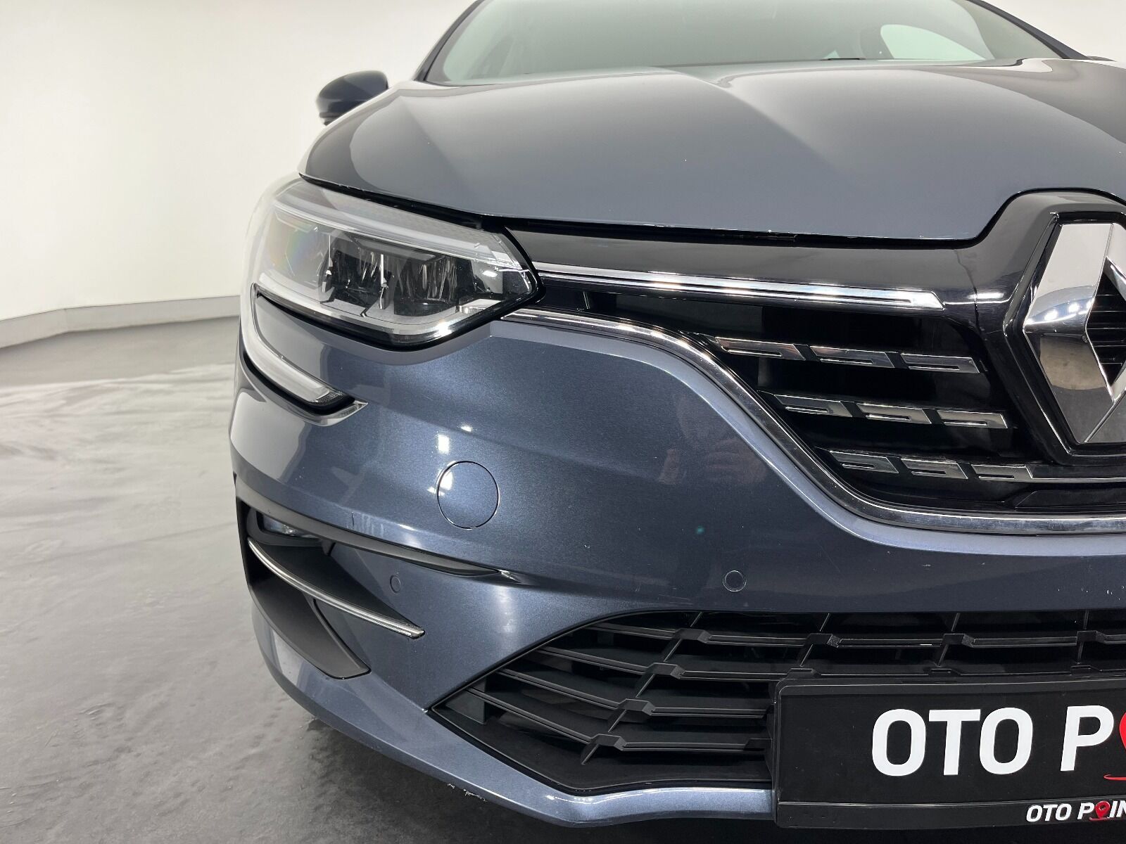 Renault Megane Sedan 1.5 Blue DCI Icon EDC - 2024 - Detay