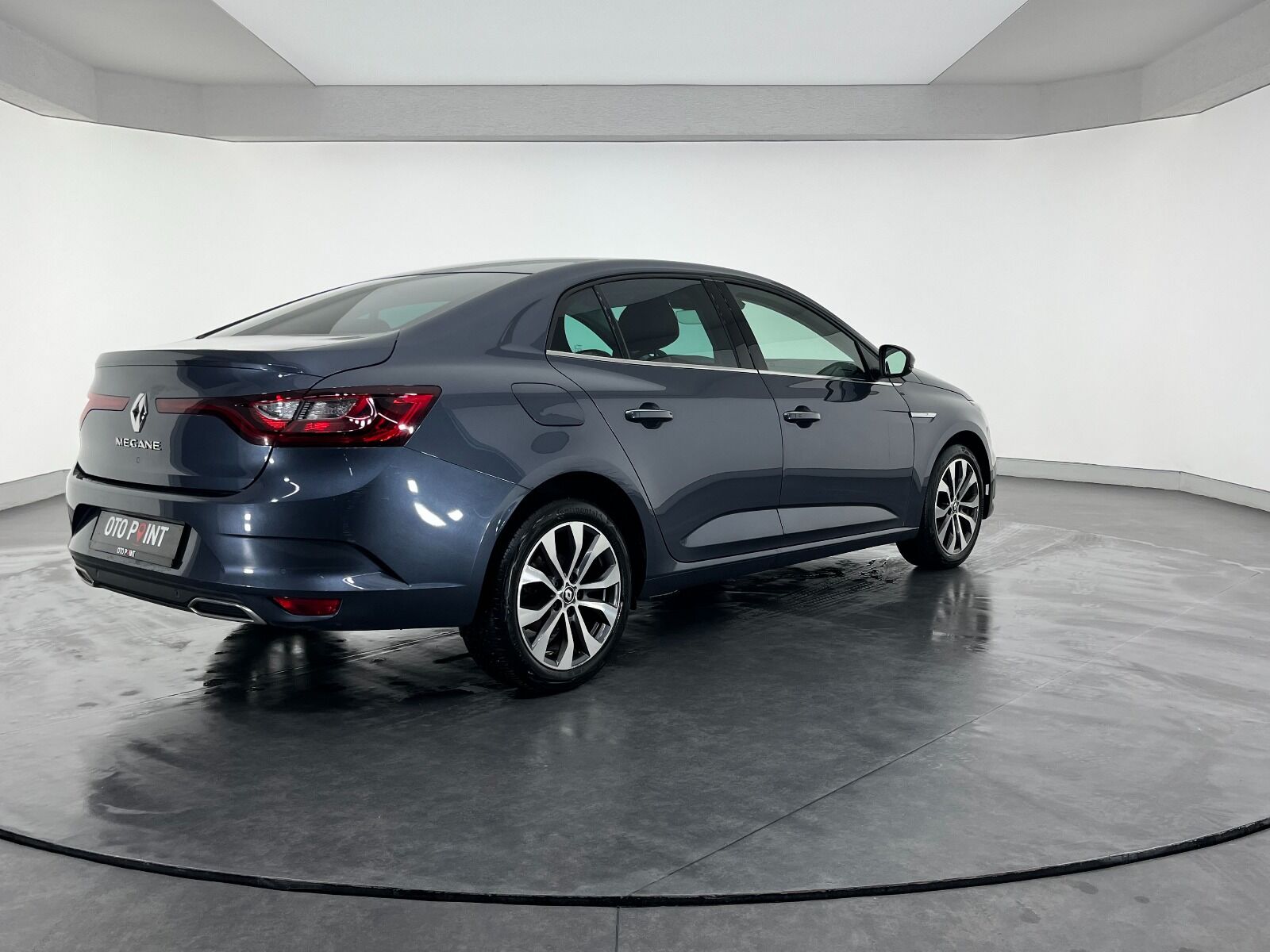 Renault Megane Sedan 1.5 Blue DCI Icon EDC - 2024 - Detay