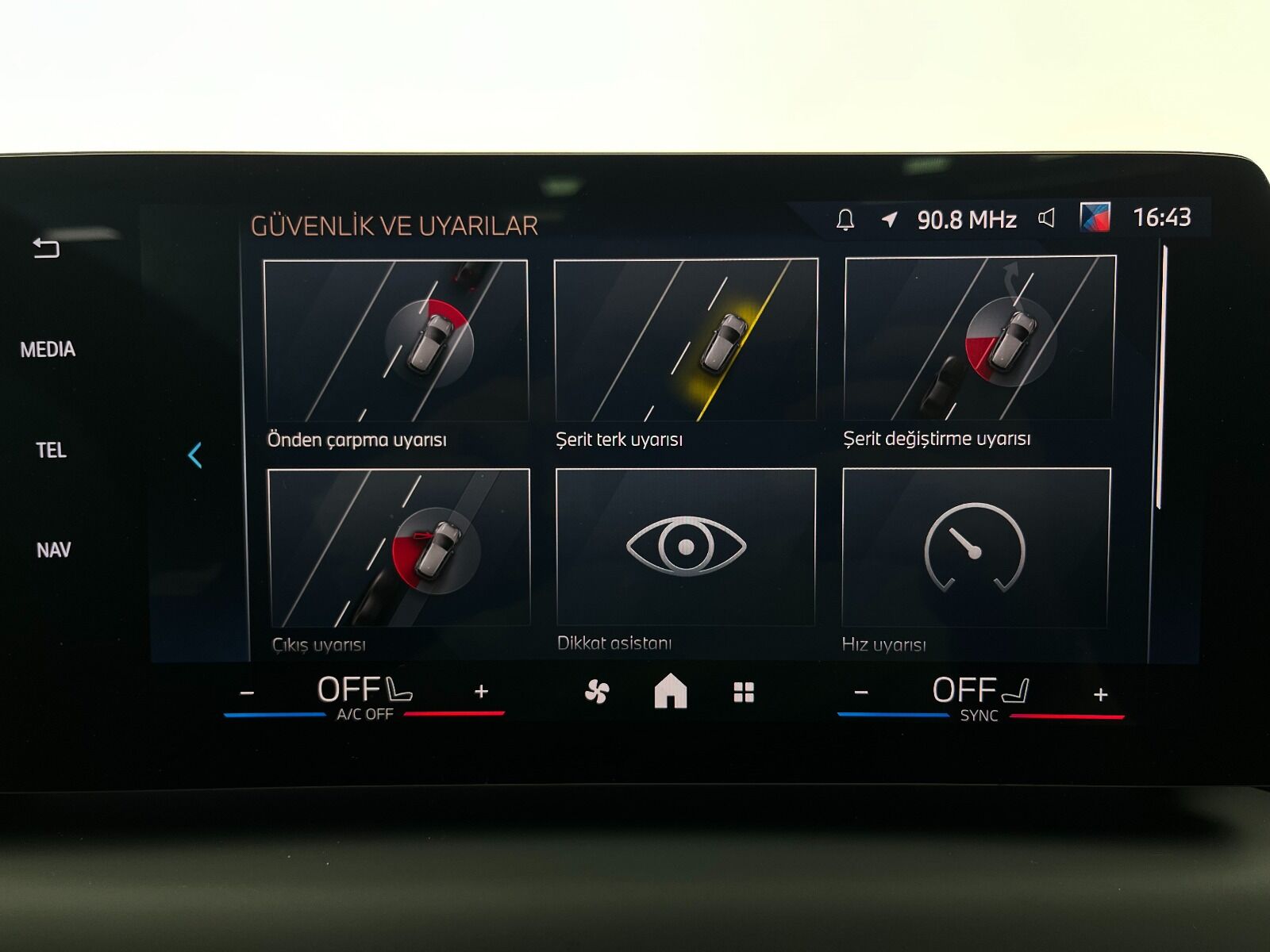 BMW 1 Serisi 120 Sport Line - 2025 - Detay