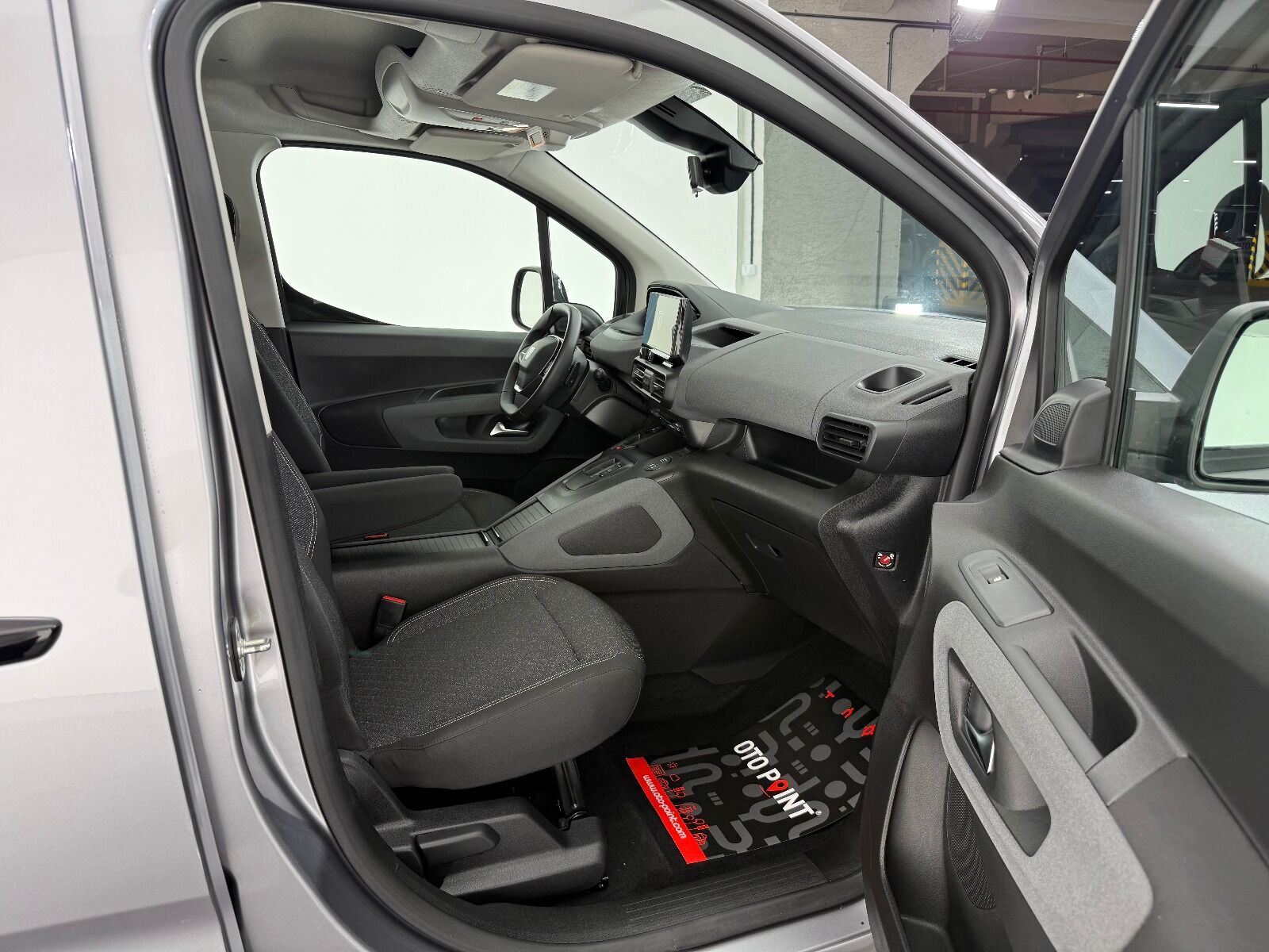 Peugeot Rifter 1.5 BlueHDI Allure EAT8 - 2025 - Detay