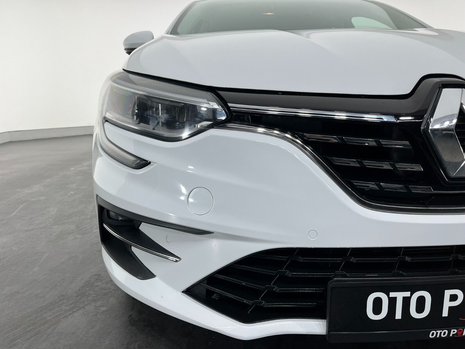 Renault Megane Sedan 1.3 TCe Icon EDC - 2025 - Detay