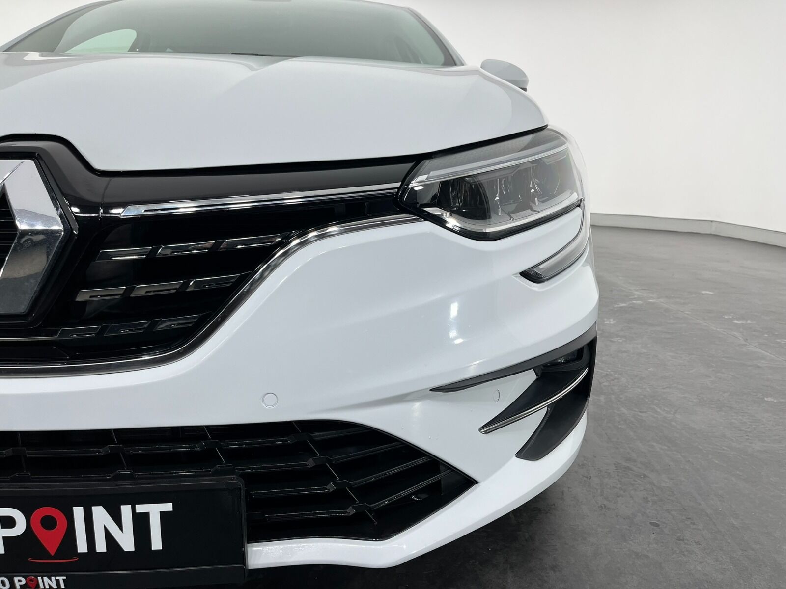 Renault Megane Sedan 1.3 TCe Icon EDC - 2025 - Detay