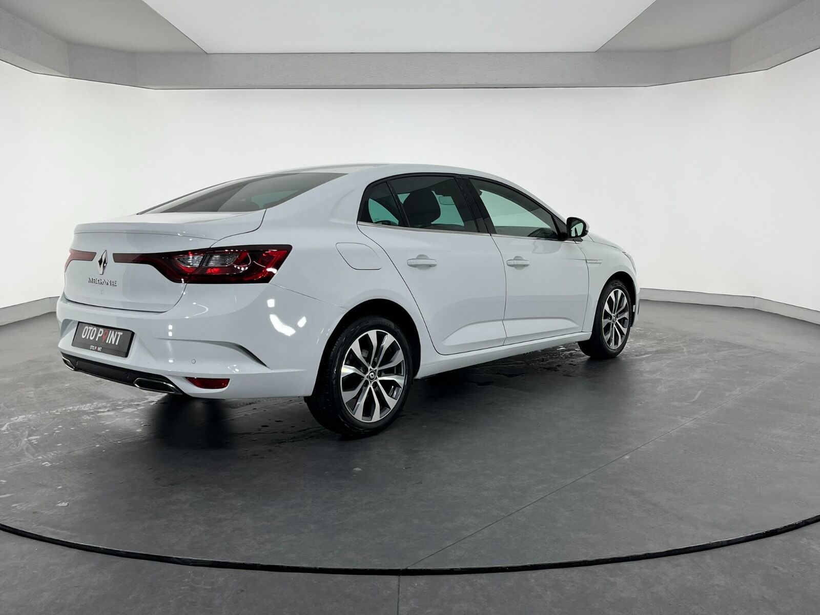 Renault Megane Sedan 1.3 TCe Icon EDC - 2025 - Detay