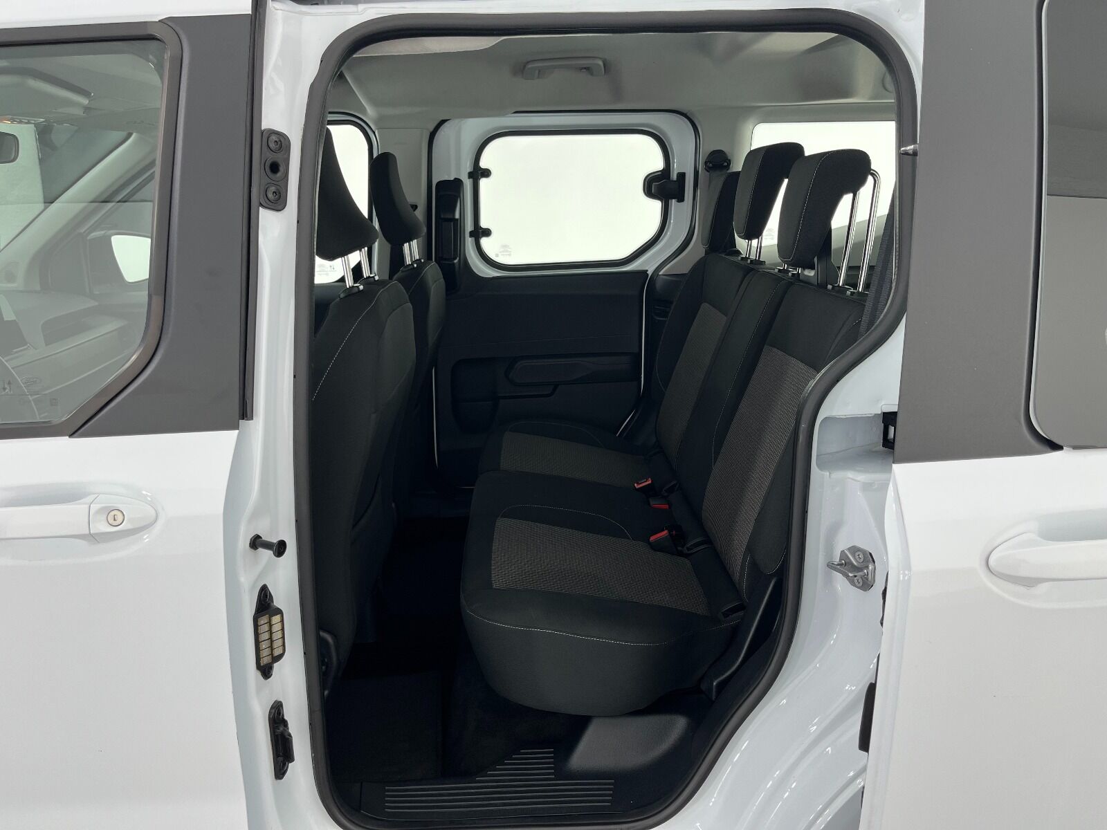 Ford Tourneo Courier Kombi 1.5 EcoBlue Deluxe - 2024 - Detay