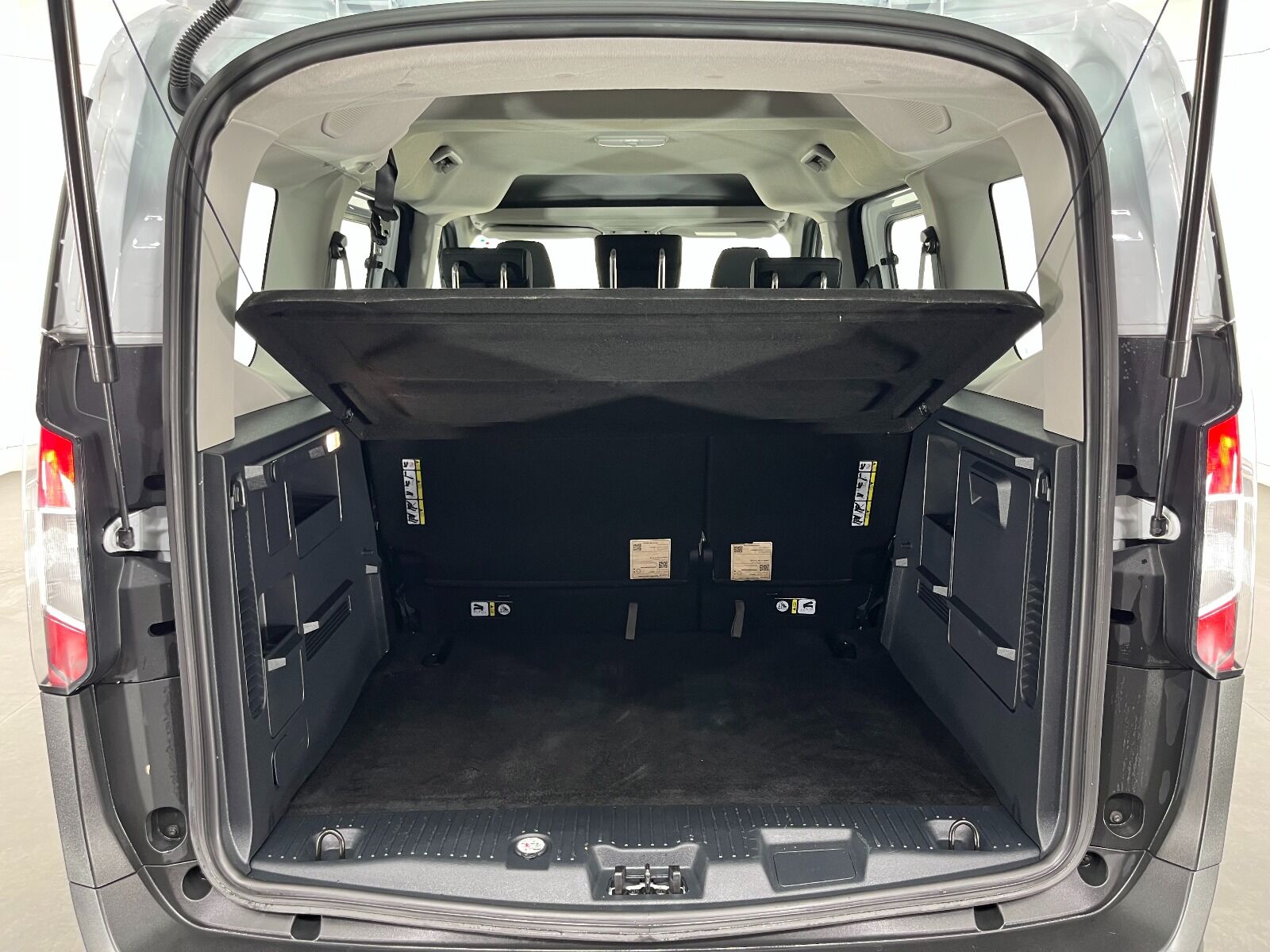 Ford Tourneo Courier Kombi 1.5 EcoBlue Deluxe - 2024 - Detay