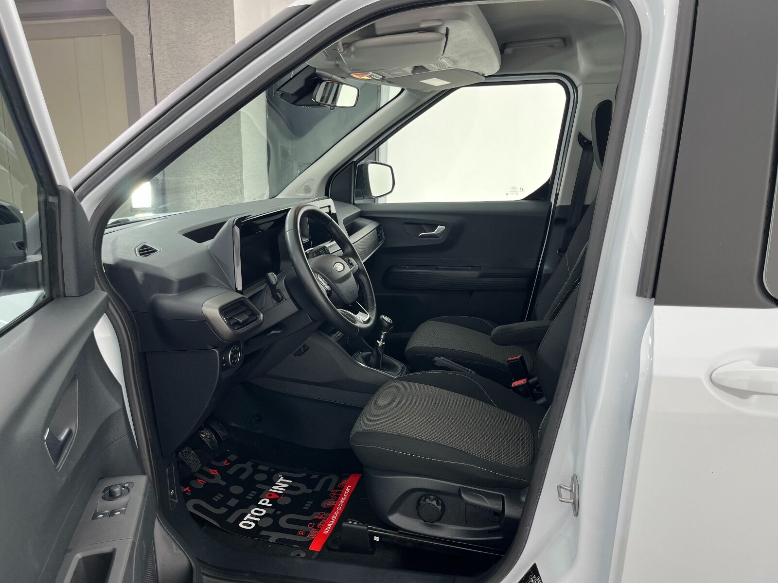 Ford Tourneo Courier Kombi 1.5 EcoBlue Deluxe - 2024 - Detay