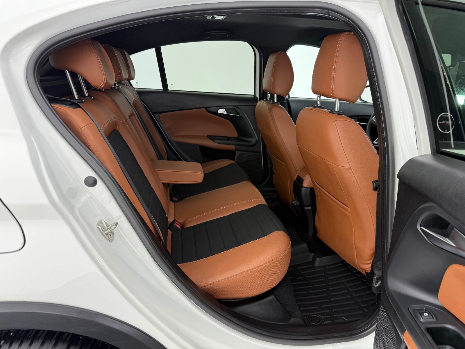 Fiat Egea Cross 1.6 MultiJet Limited GSR DCT TRCN+ - 2025 - Detay