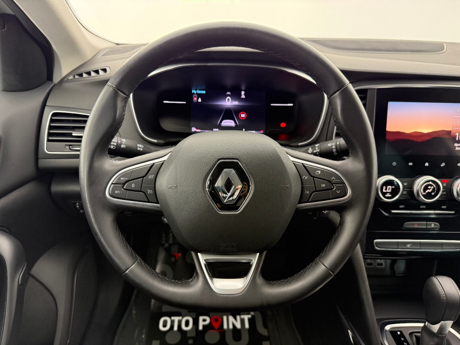 Renault Megane Sedan 1.3 TCe Icon EDC - 2025 - Detay