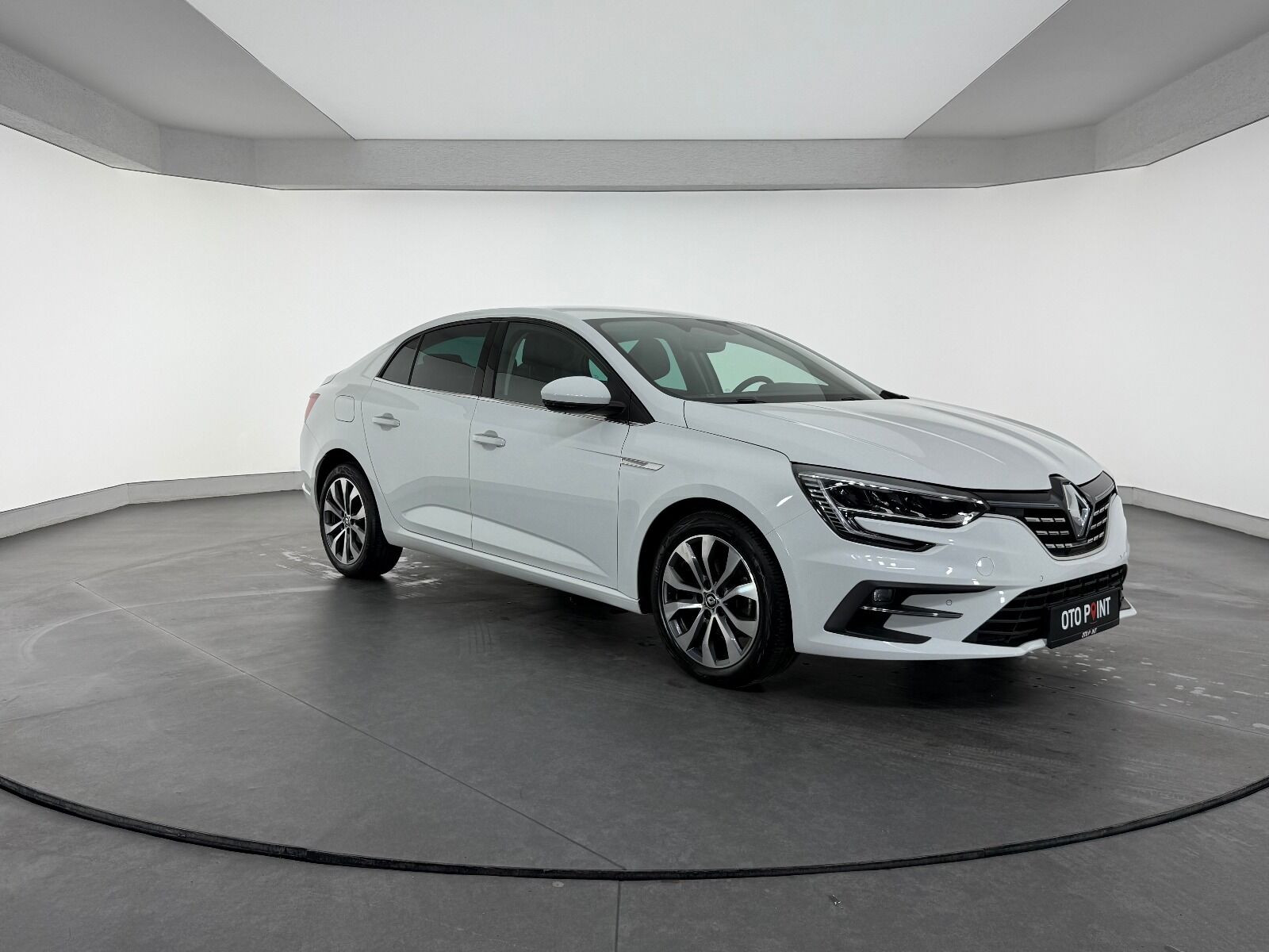 Renault Megane Sedan 1.3 TCe Icon EDC - 2025 - Detay