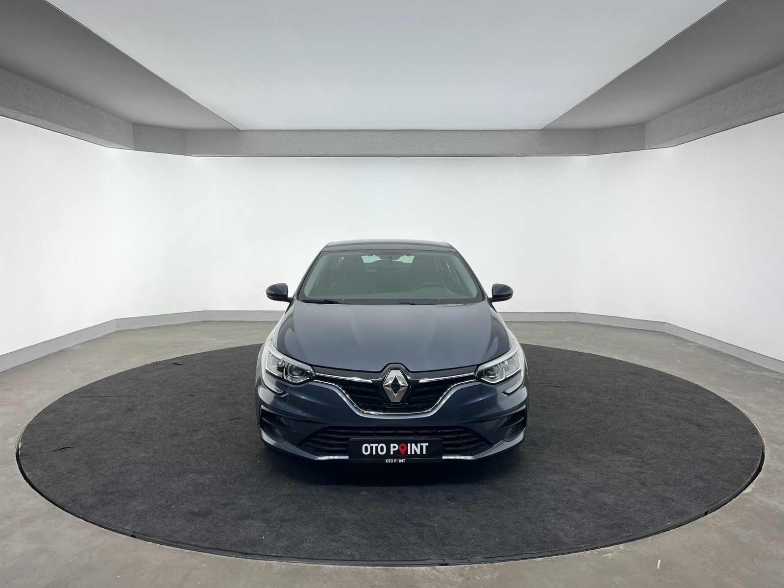 Renault Megane Sedan 1.3 TCe Joy EDC - 2021