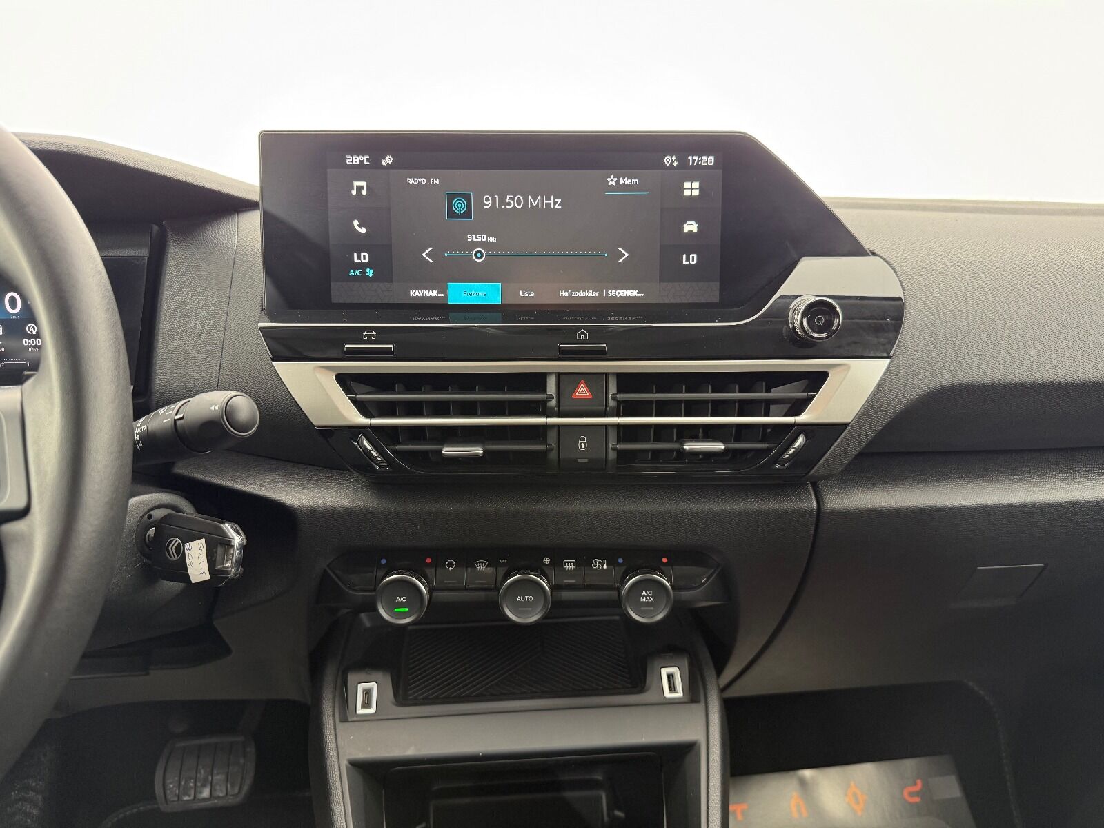 Citroen C4 X 1.2 Puretech You EAT8 - 2025 - Detay