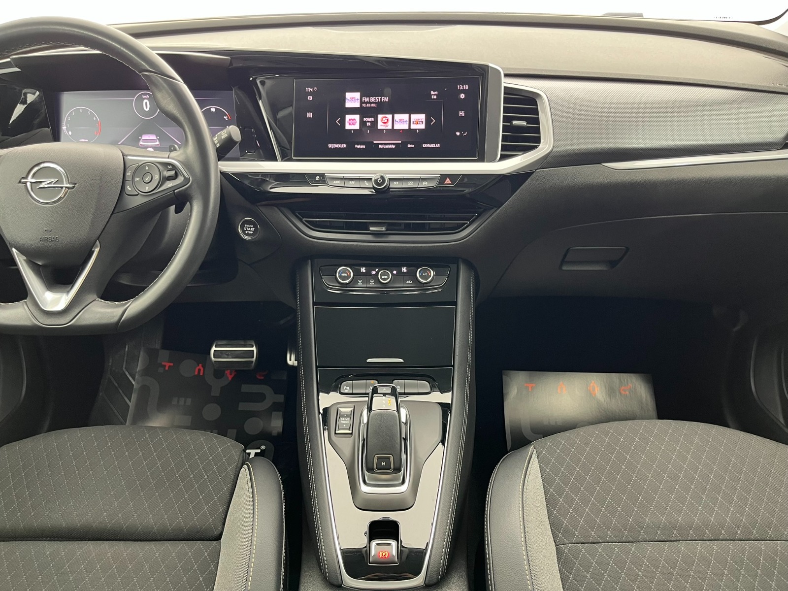 Opel Grandland SUV 1.2 Turbo Elegance Otomatik - 2022 - Detay