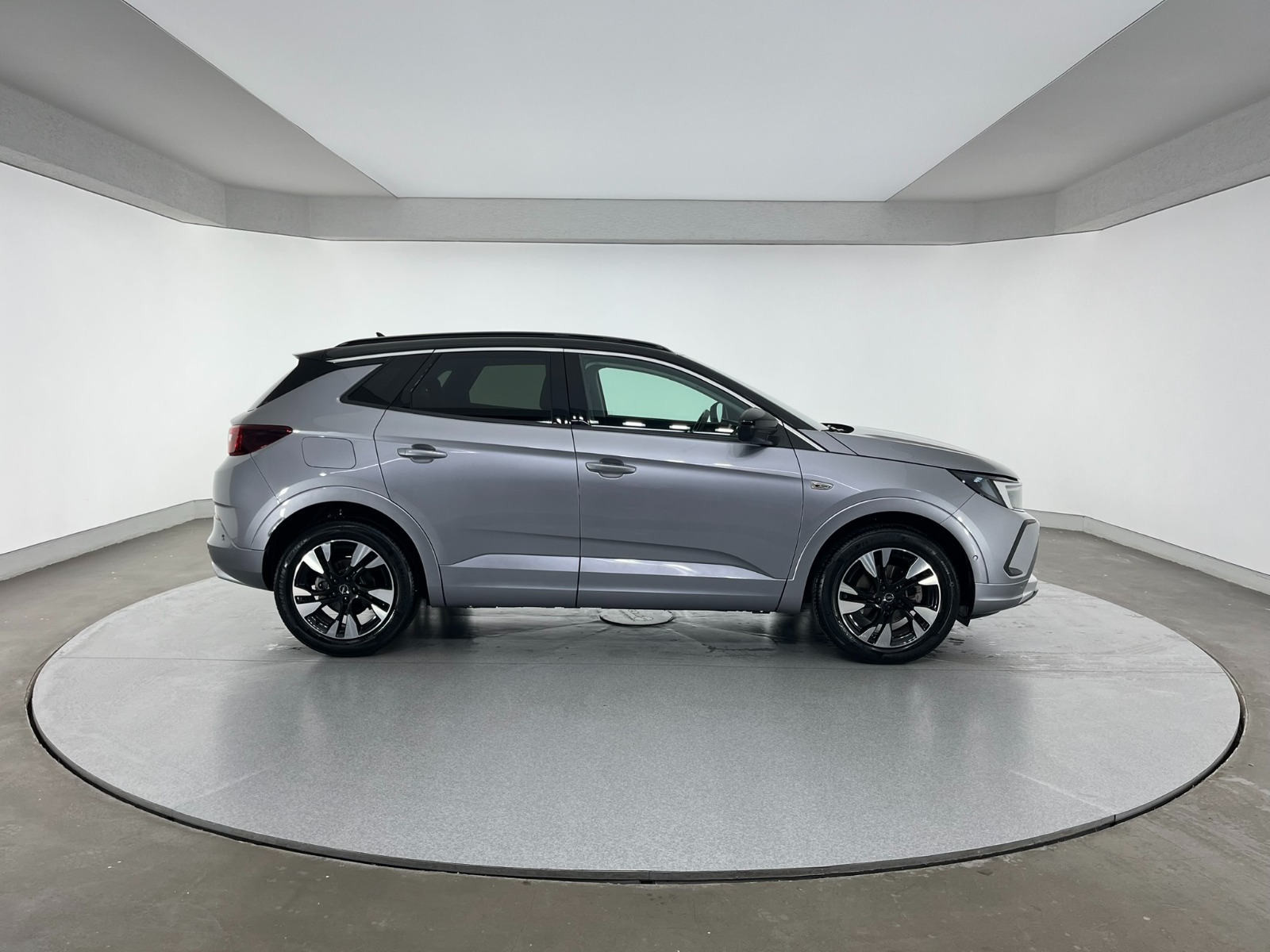 Opel Grandland SUV 1.2 Turbo Elegance Otomatik - 2022 - Detay