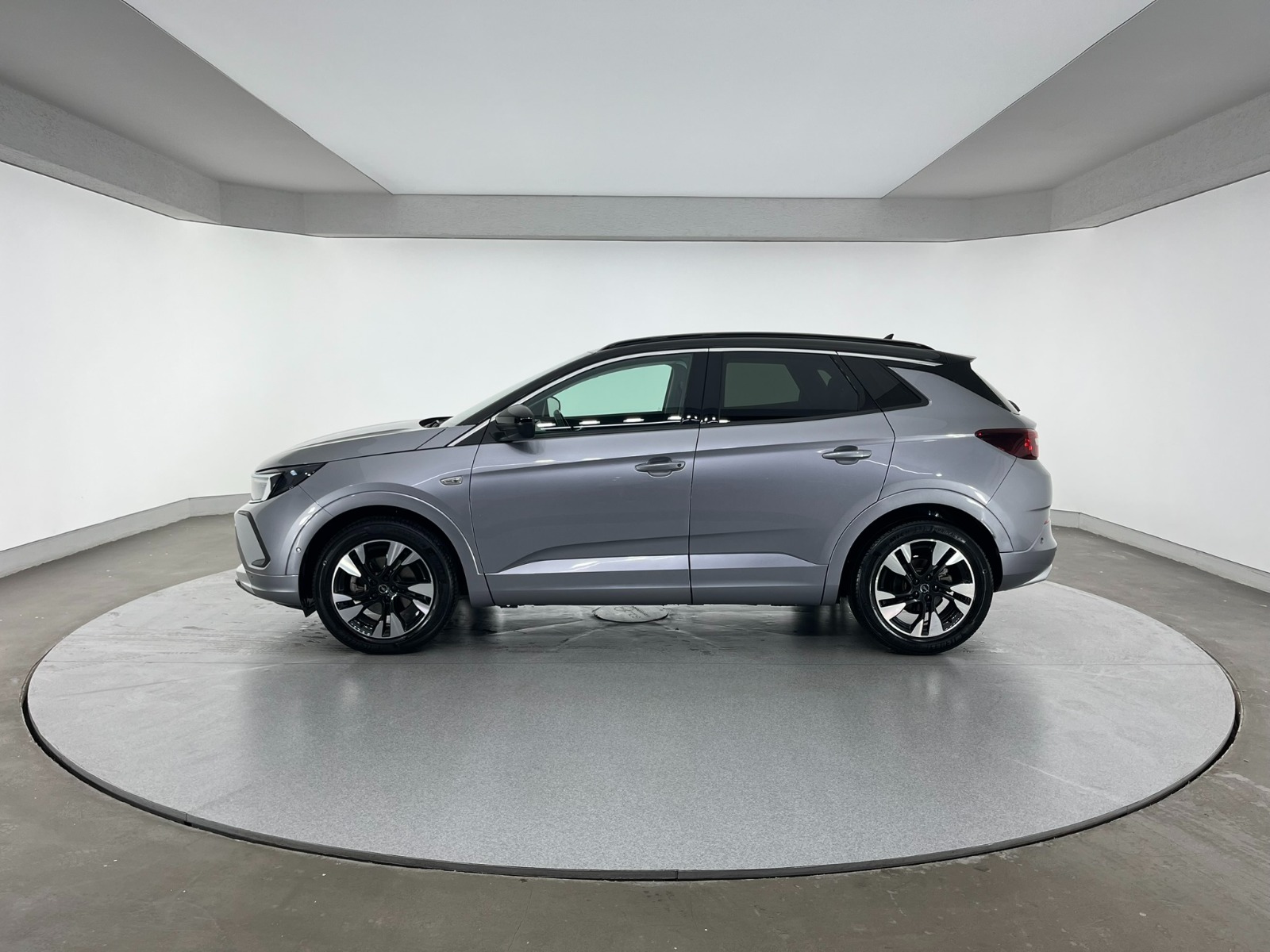 Opel Grandland SUV 1.2 Turbo Elegance Otomatik - 2022 - Detay