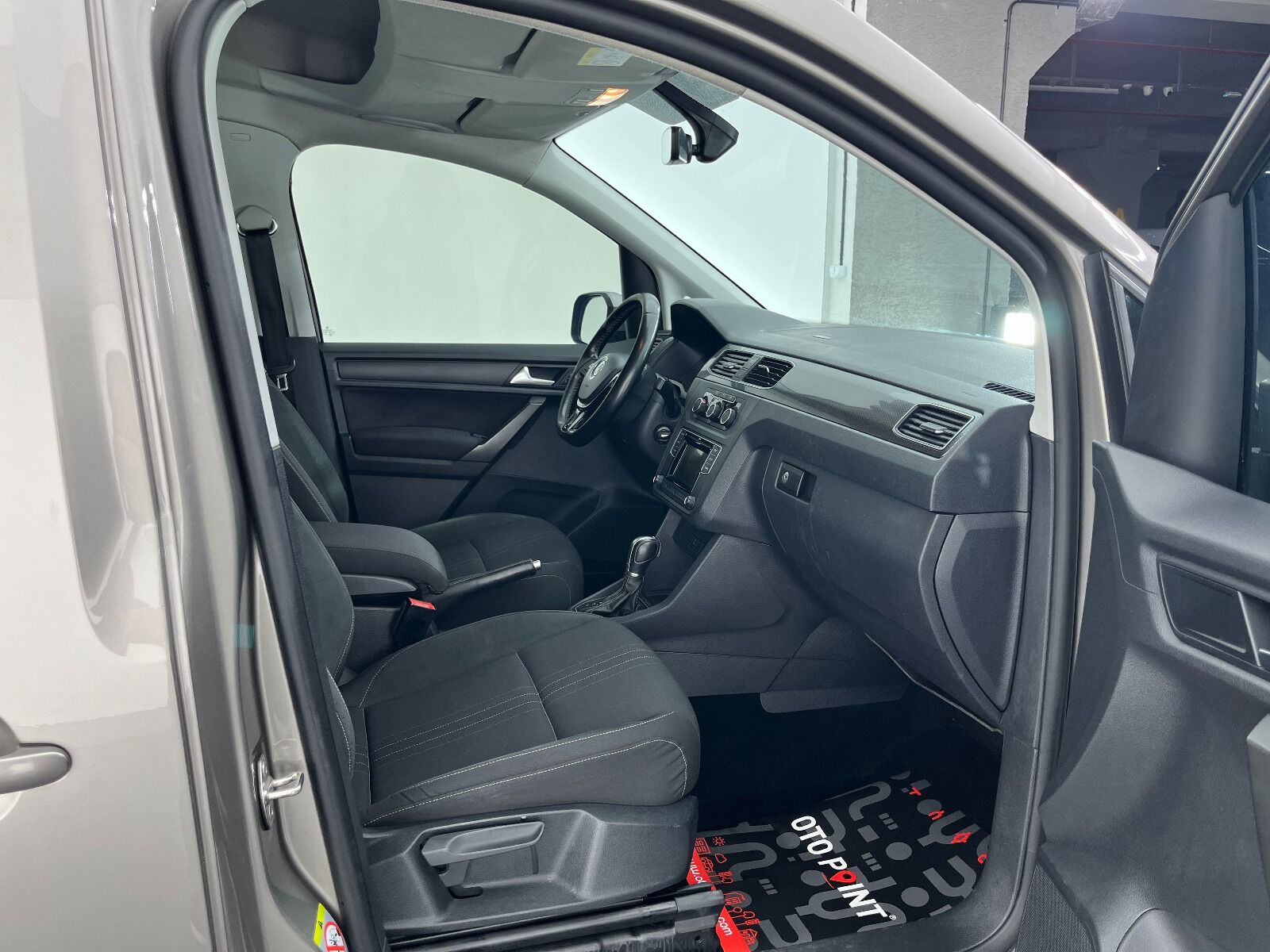 Volkswagen Caddy Combi 2.0 TDI SCR BMT Alltrack DSG - 2017 - Detay