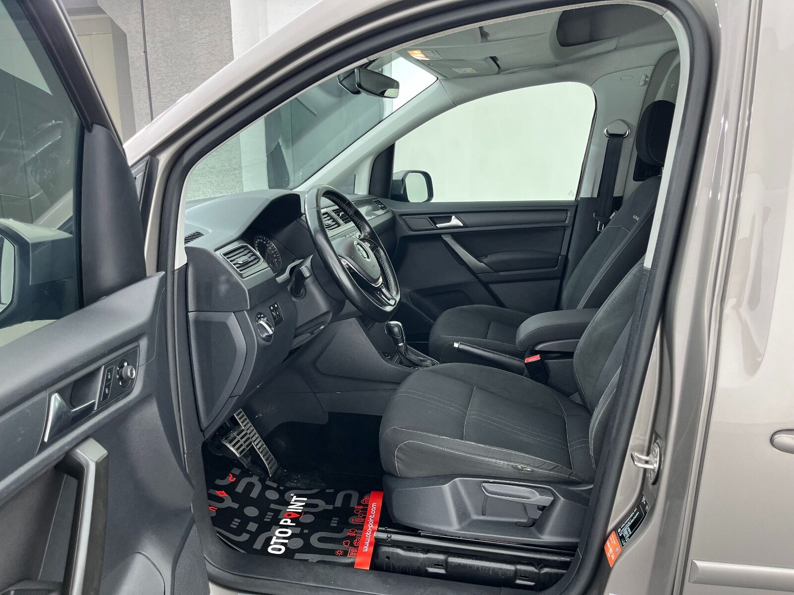 Volkswagen Caddy Combi 2.0 TDI SCR BMT Alltrack DSG - 2017 - Detay