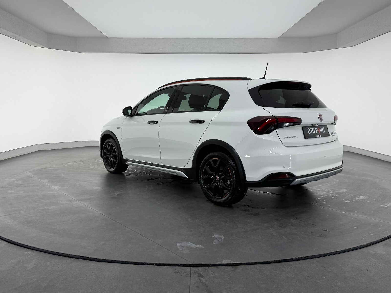 Fiat Egea Cross 1.6 MultiJet Limited GSR DCT TRCN+ - 2026 - Detay