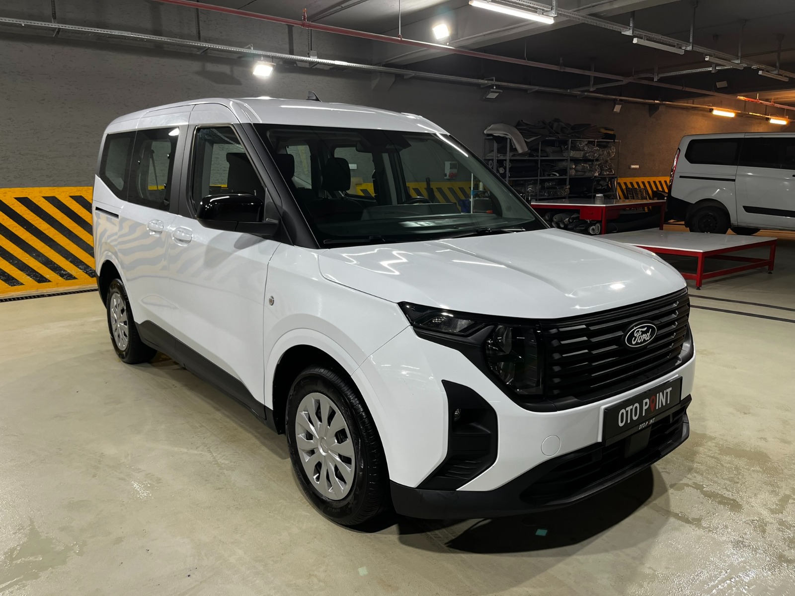 Ford Tourneo Courier Kombi 1.5 EcoBlue Deluxe - 2024