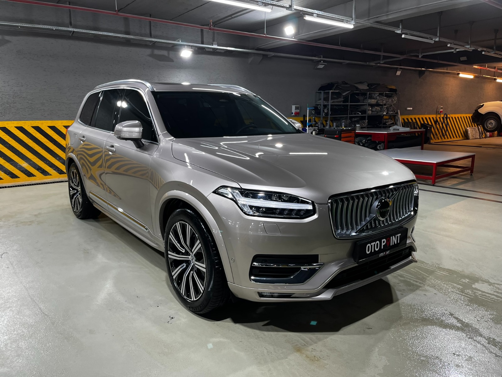 Volvo XC90 SUV 2.0 B5 MHEV AWD Plus Bright Geartronic - 2024