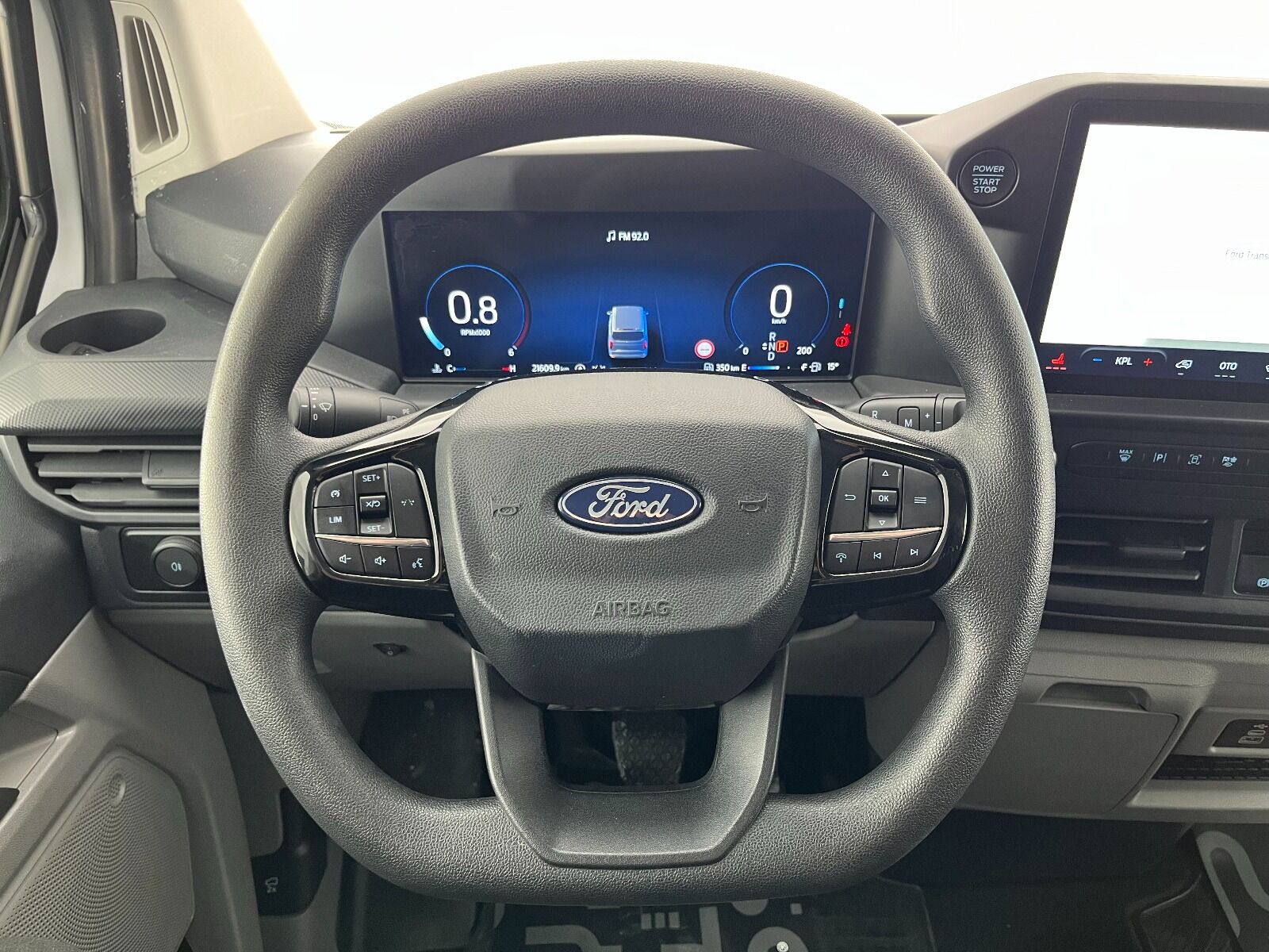 Ford Transit Custom 2.0 EcoBlue UPG 320 S Deluxe - 2024 - Detay