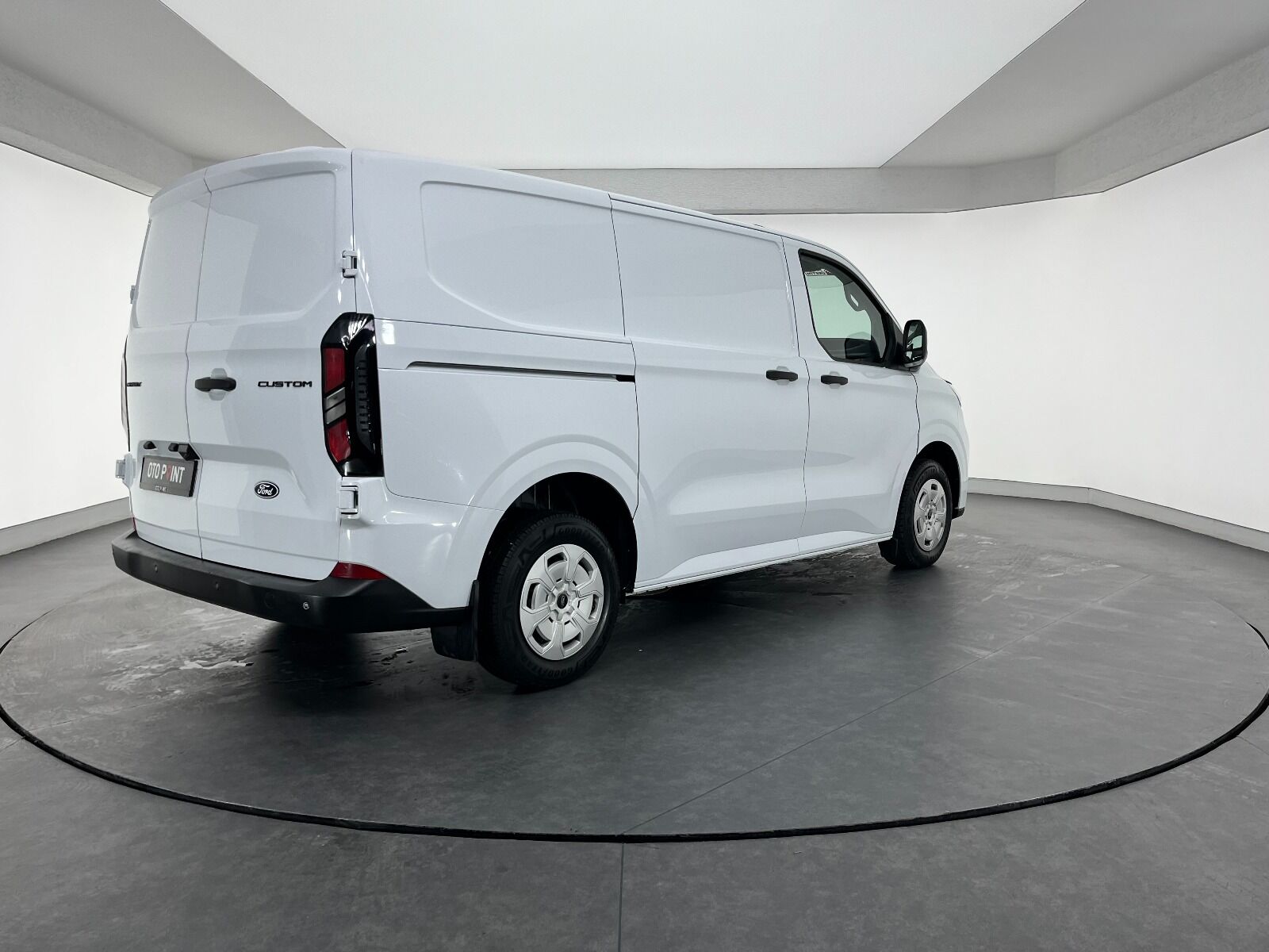 Ford Transit Custom 2.0 EcoBlue UPG 320 S Deluxe - 2024 - Detay