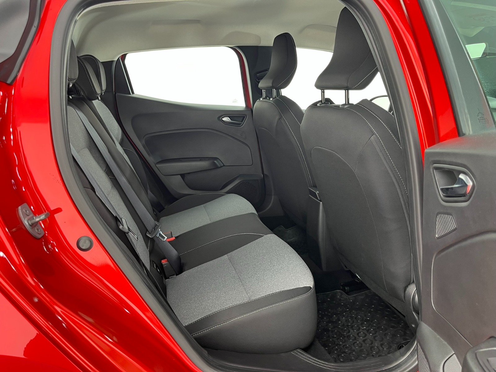 Renault Clio Hatchback 1.0 TCe Evolution X-Tronic - 2024 - Detay