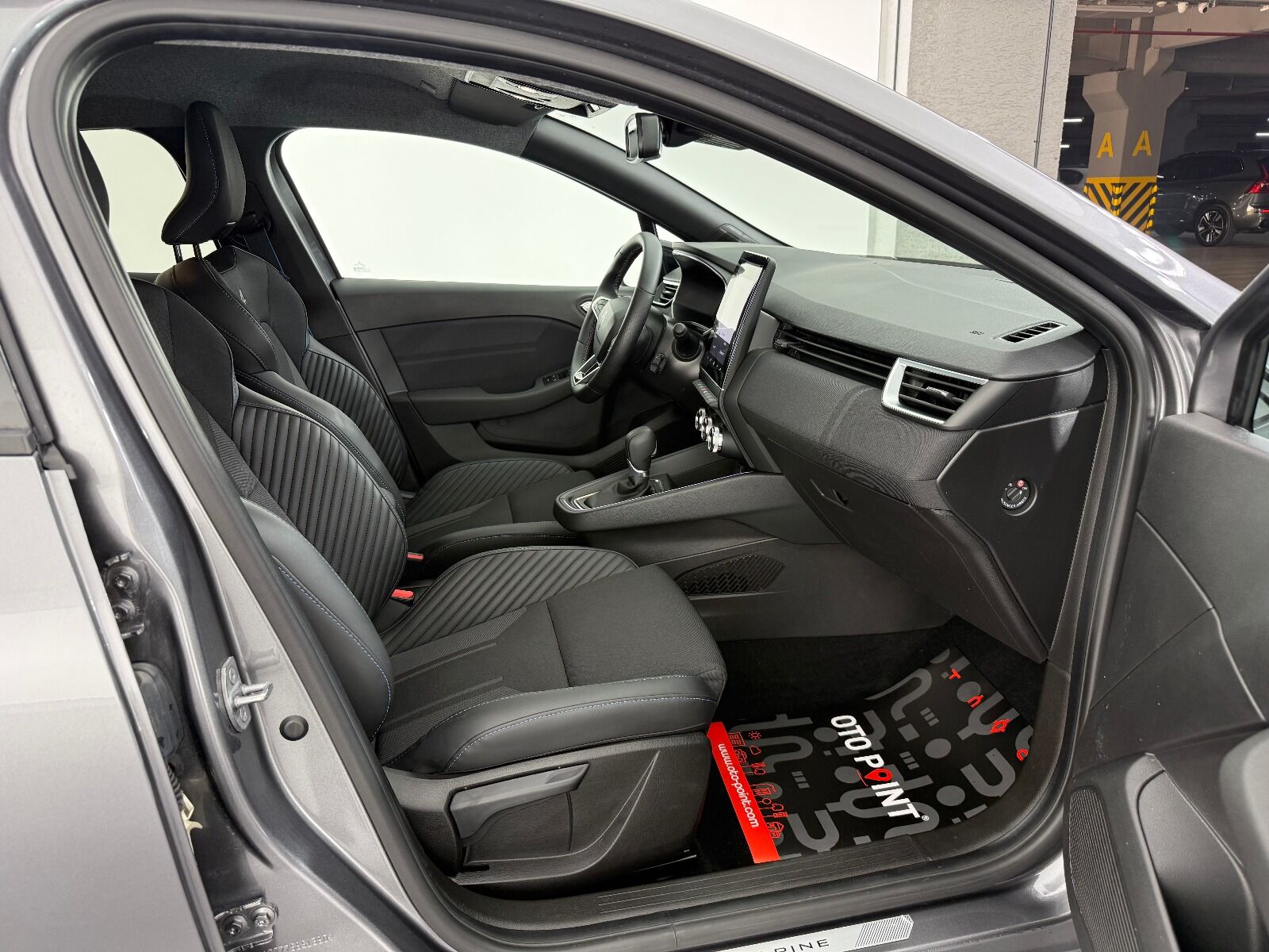 Renault Clio 1.0 TCE Techno Esprit Alpine X-Tronic - 2025 - Detay