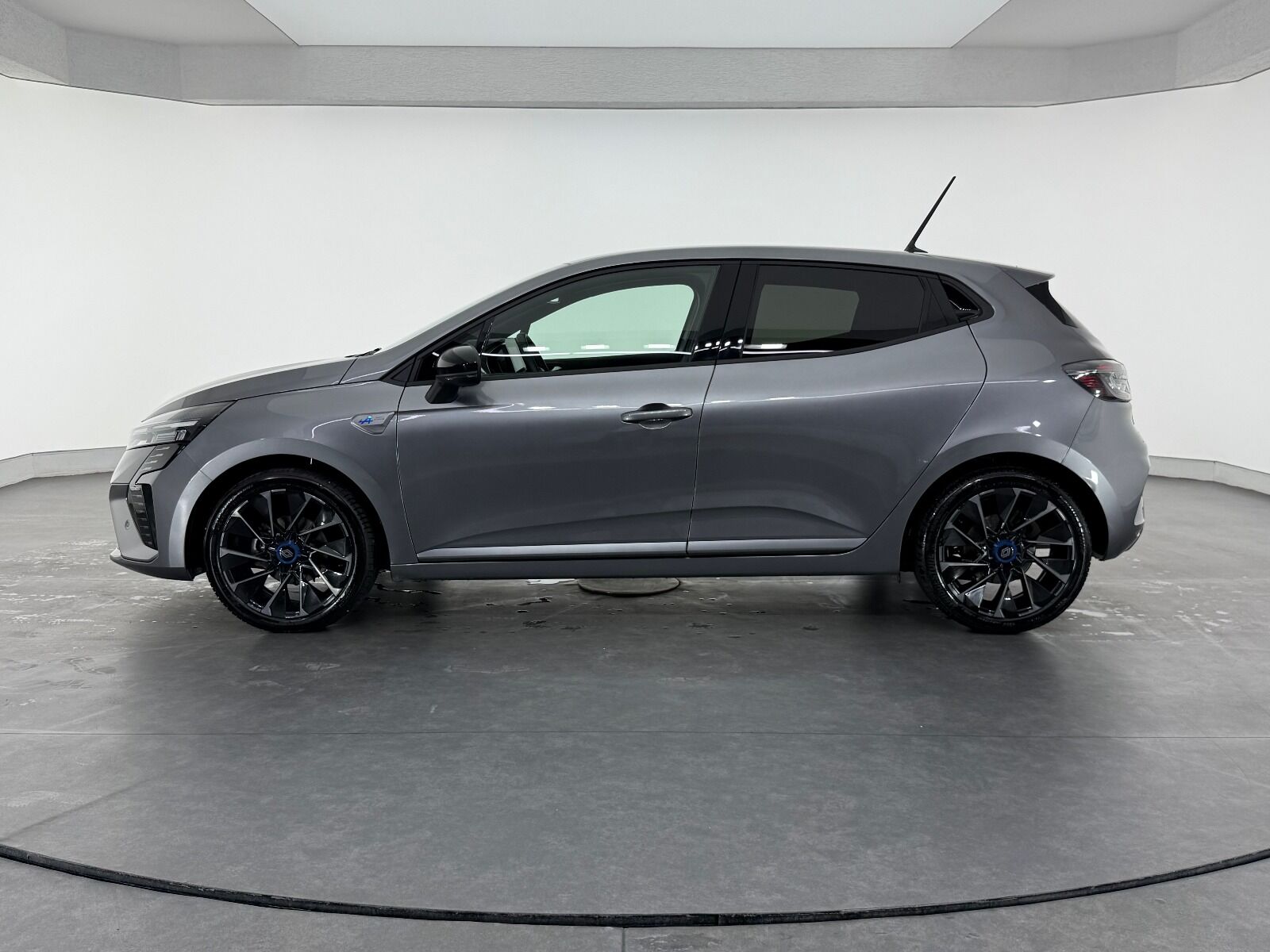Renault Clio 1.0 TCE Techno Esprit Alpine X-Tronic - 2025 - Detay