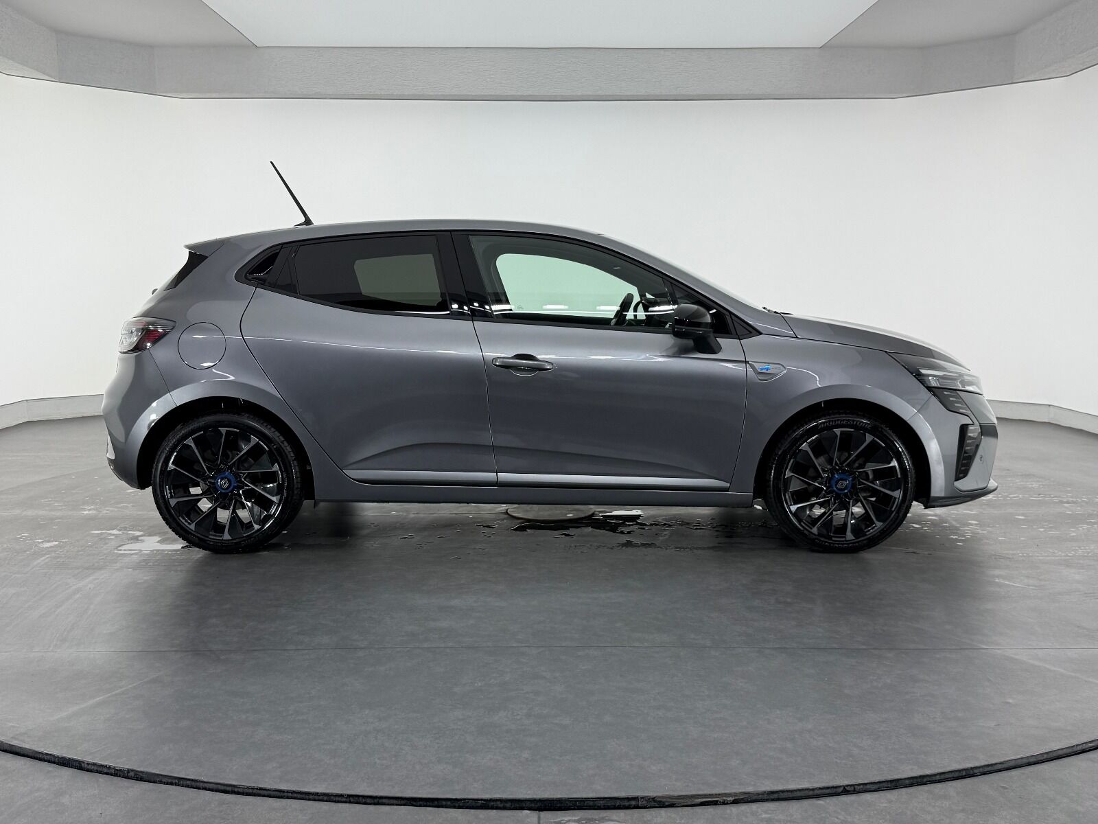 Renault Clio 1.0 TCE Techno Esprit Alpine X-Tronic - 2025 - Detay