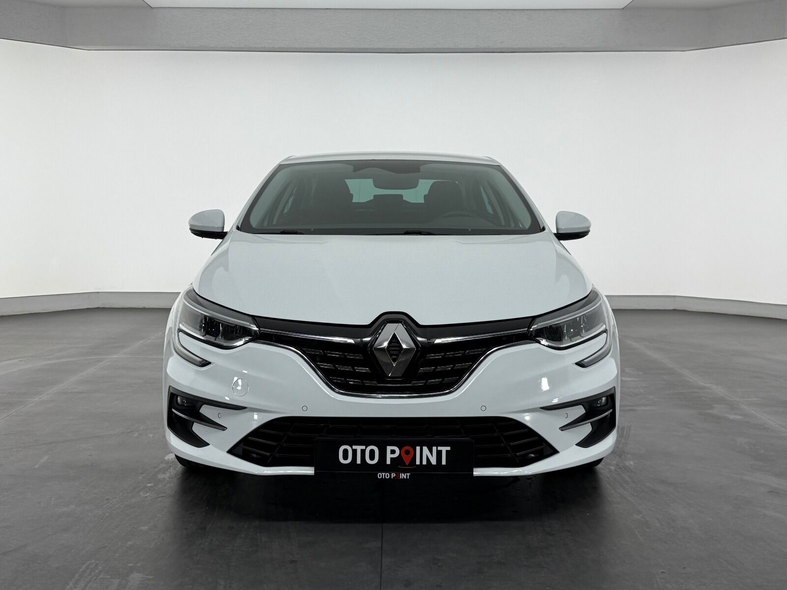 Renault Megane Sedan 1.3 TCe Icon EDC - 2025