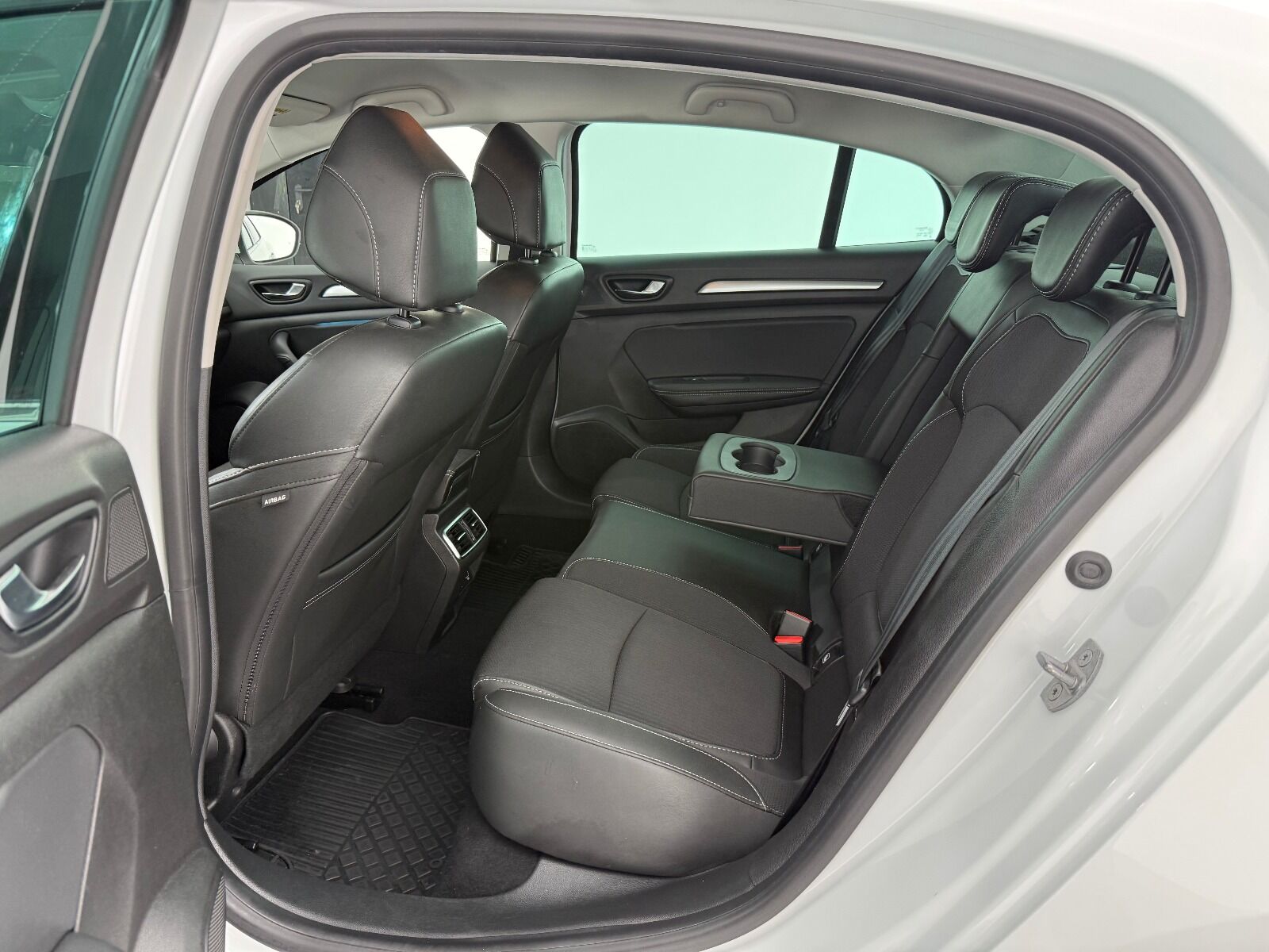 Renault Megane Sedan 1.3 TCe Icon EDC - 2025 - Detay