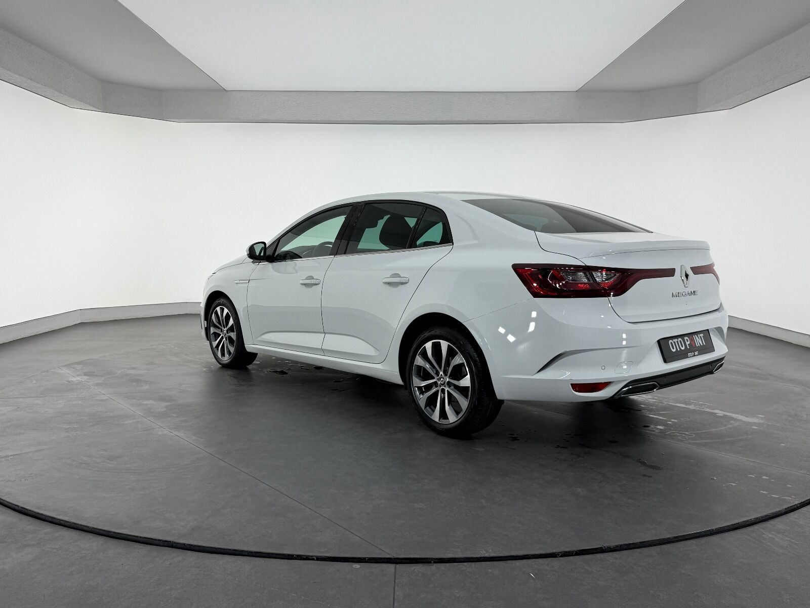 Renault Megane Sedan 1.3 TCe Icon EDC - 2025 - Detay