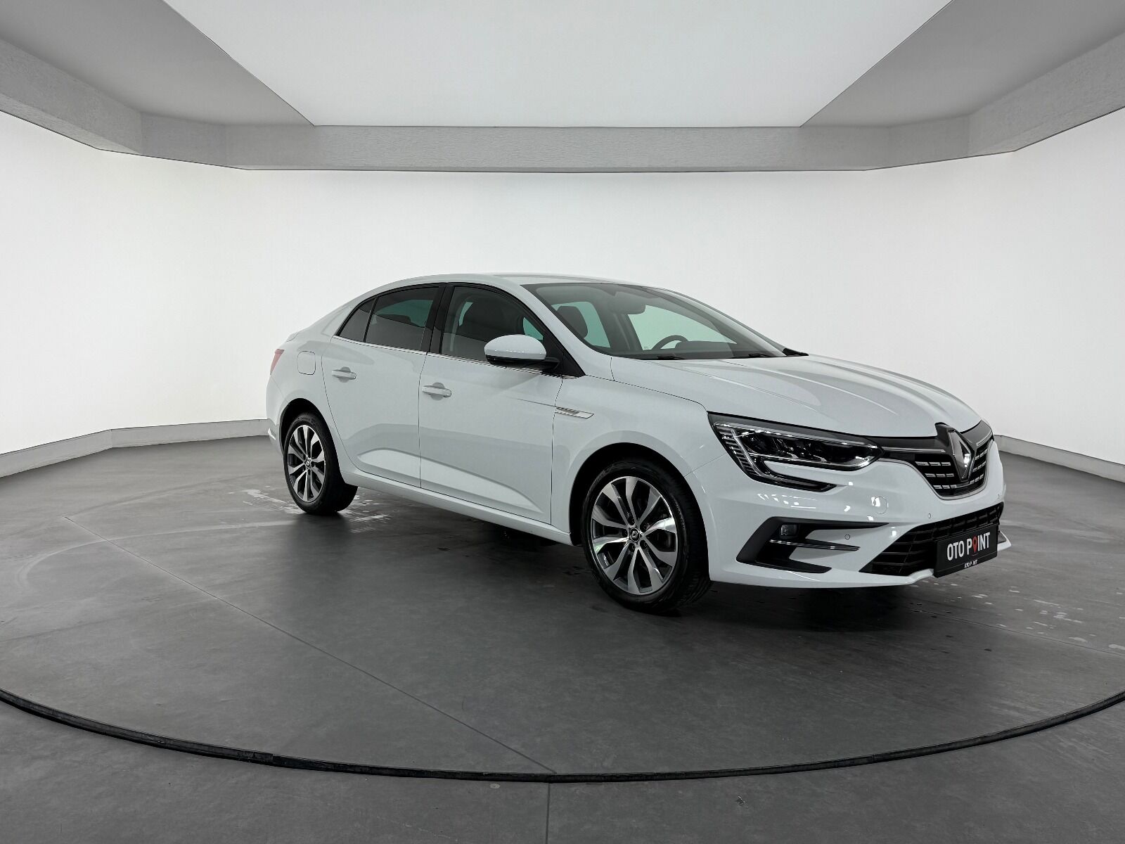 Renault Megane Sedan 1.3 TCe Icon EDC - 2025 - Detay